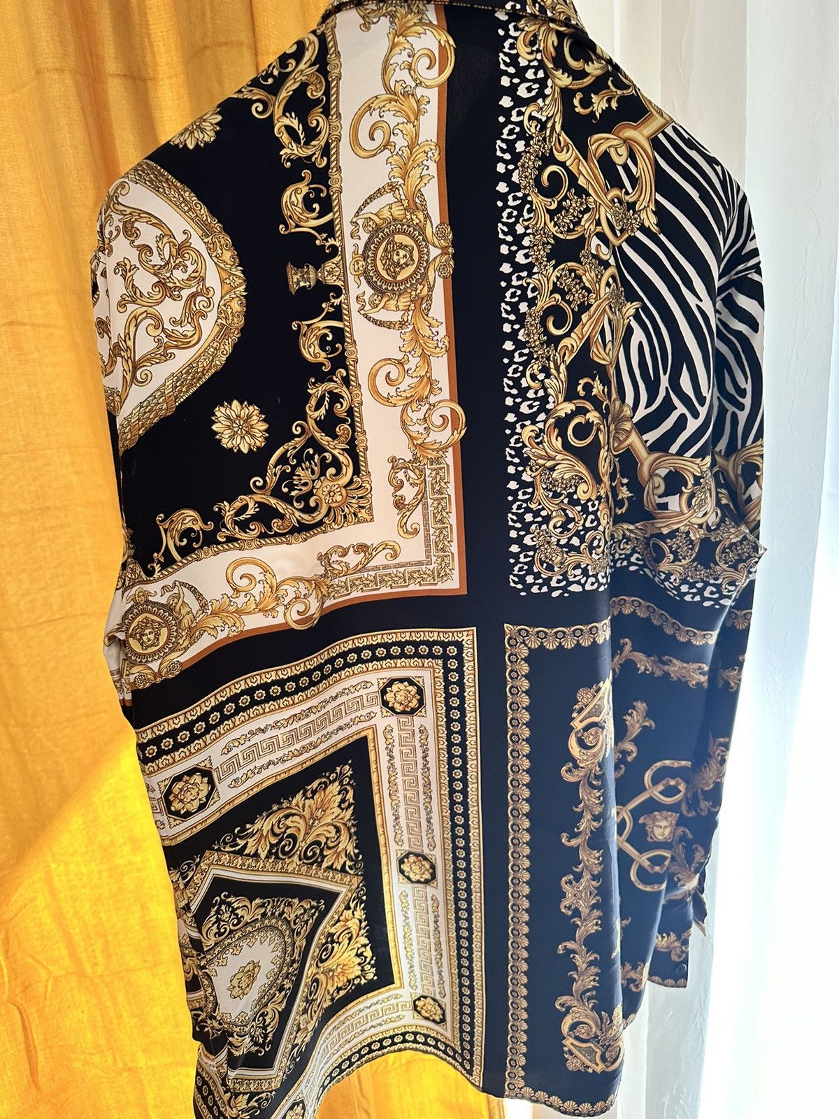 Versace Versace Signature Baroque Pattern Silk Button Down Shirt Size US S / EU 44-46 / 1 - 4 Thumbnail