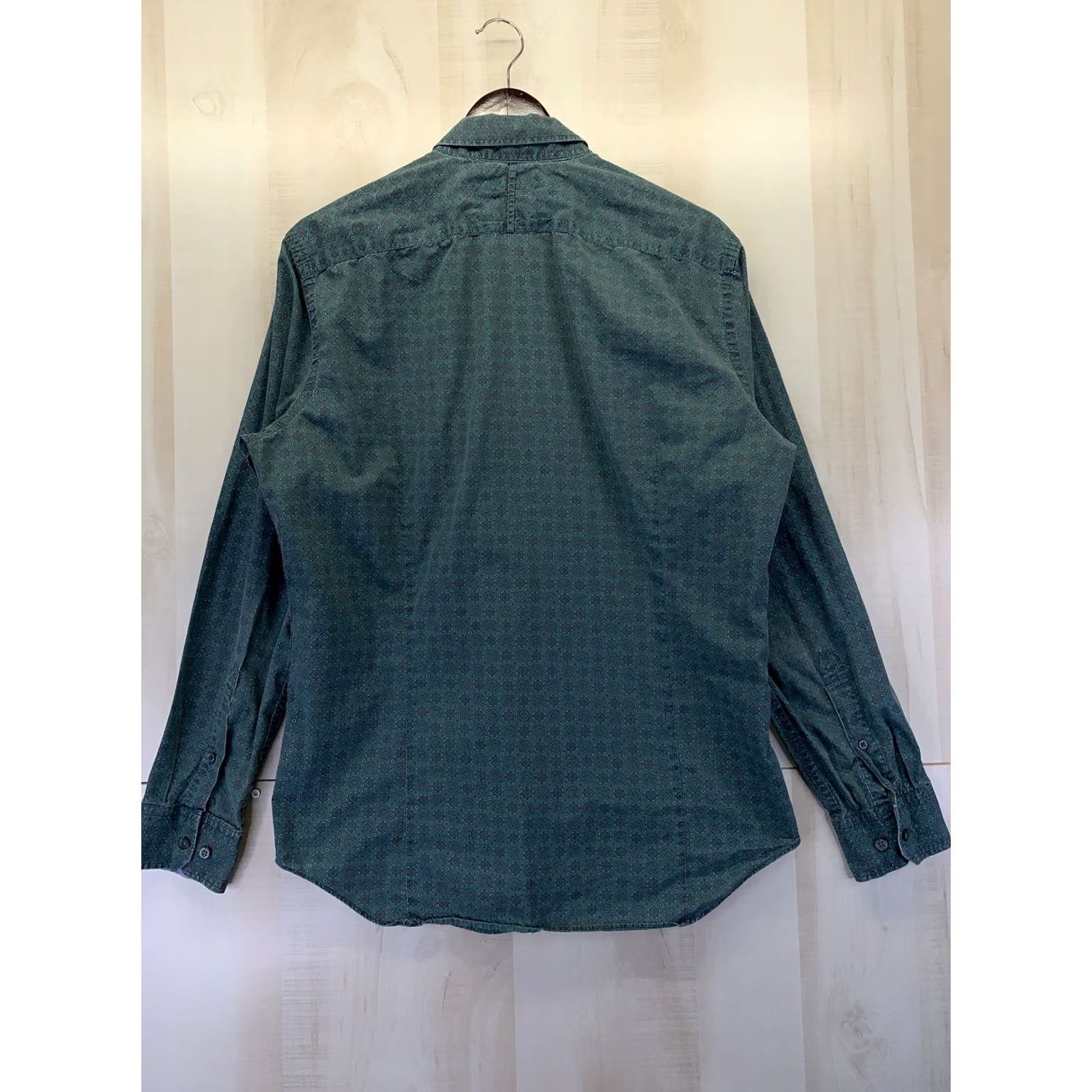 Banana Republic Banana Republic Mens Green Button Up Shirt L Casual Travel Cotton Button-Up Shirts Mens Green 5705 Regular Long Sleeve Size US L / EU 52-54 / 3 - 7 Thumbnail