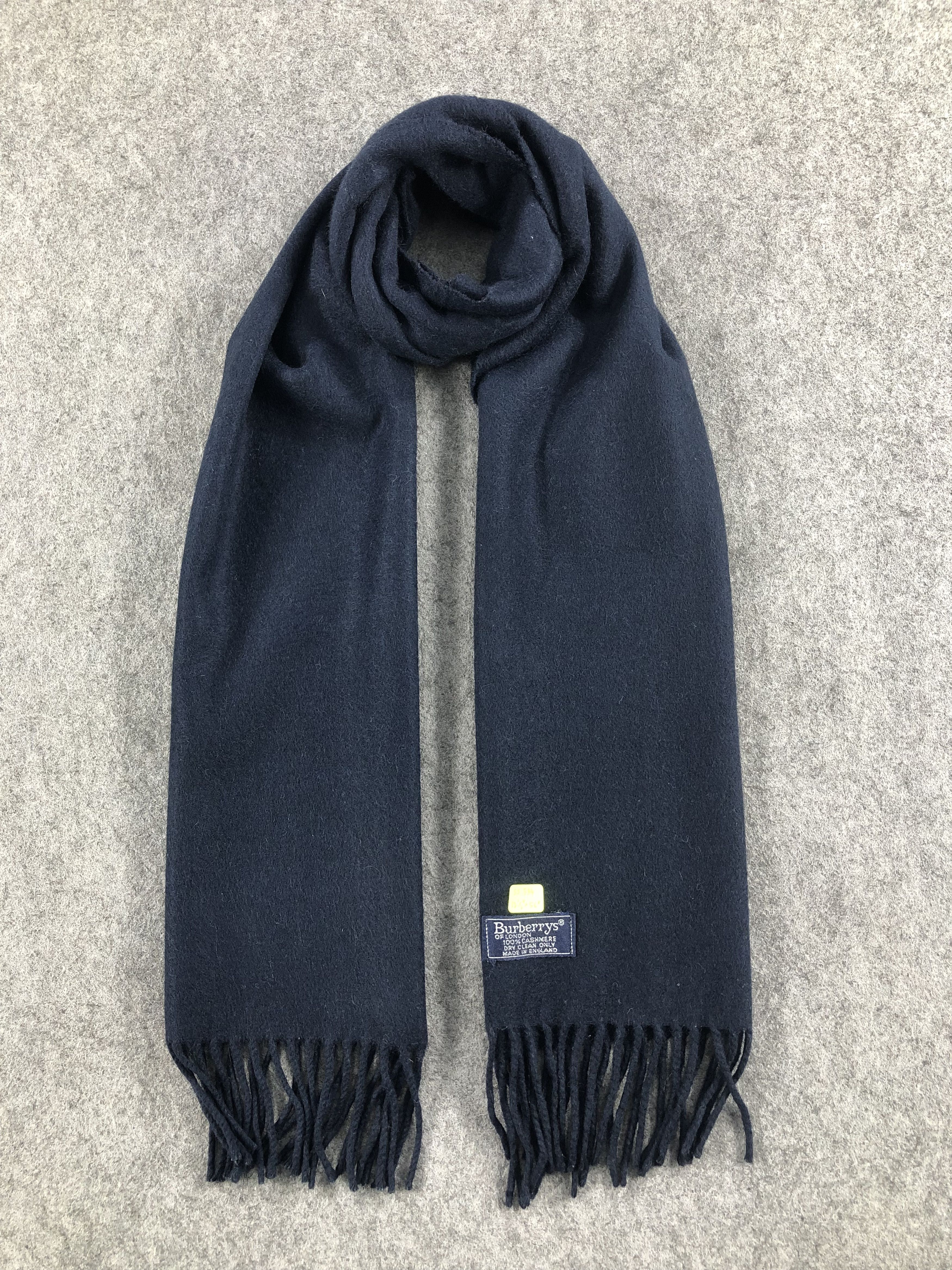 Burberry Burberry Scarf / Muffler / Neckwear Size ONE SIZE - 1 Thumbnail