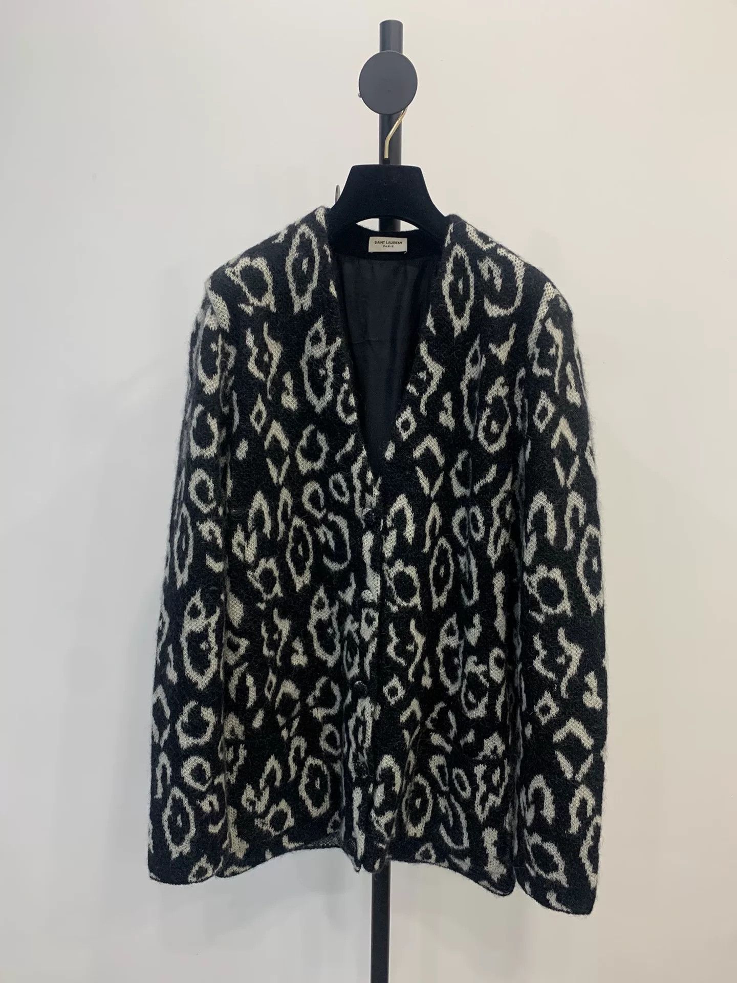 Saint Laurent Paris Saint Laurent Leopard Print Cardigan Size XS / US 0-2 / IT 36-38 - 1 Thumbnail