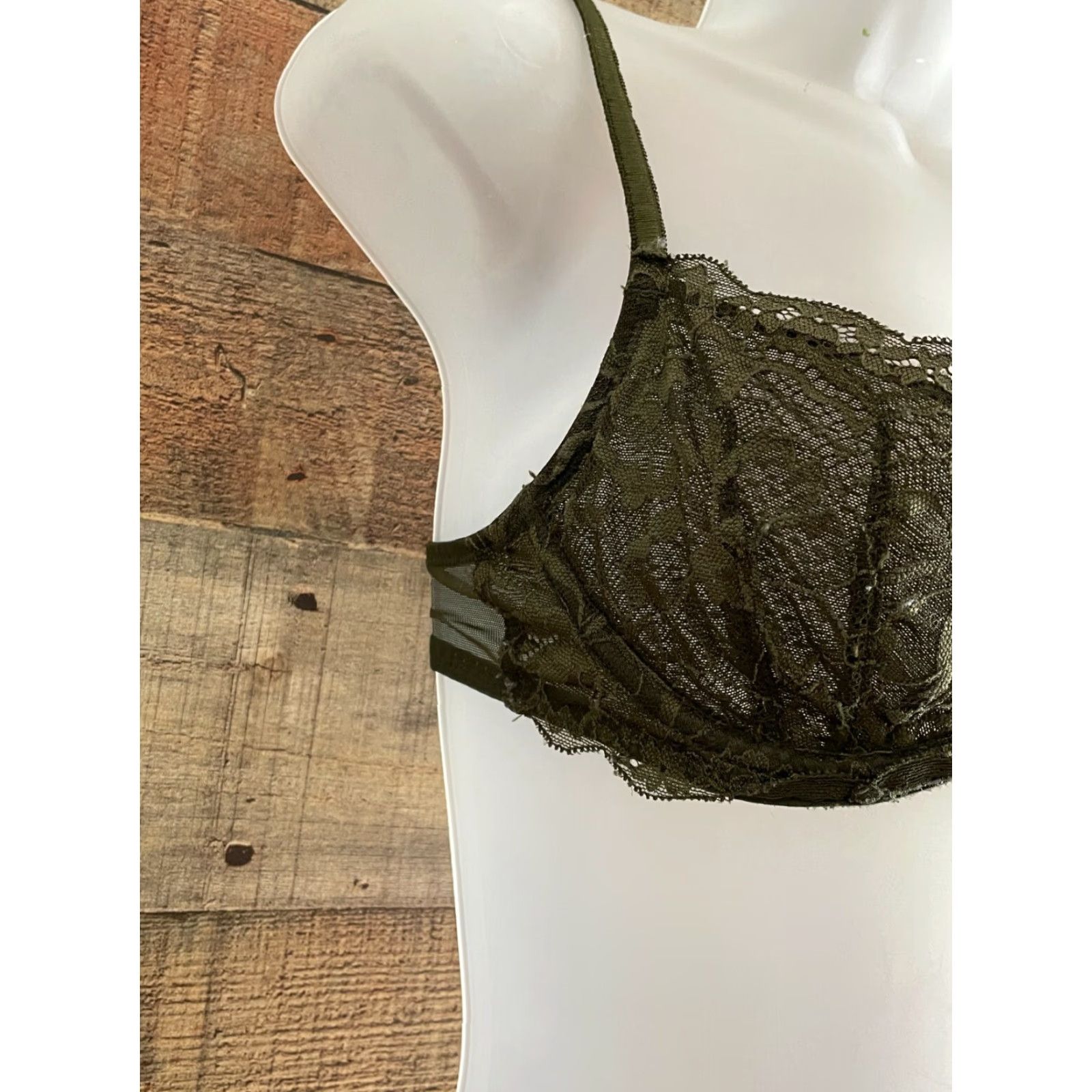 Victoria's Secret Victoria's Secret Pink Bra Unlined Underwire 32C Green Demis Floral Nylon Elastane Womens B Cup Underwire, 34 Band Size ONE SIZE - 2 Thumbnail