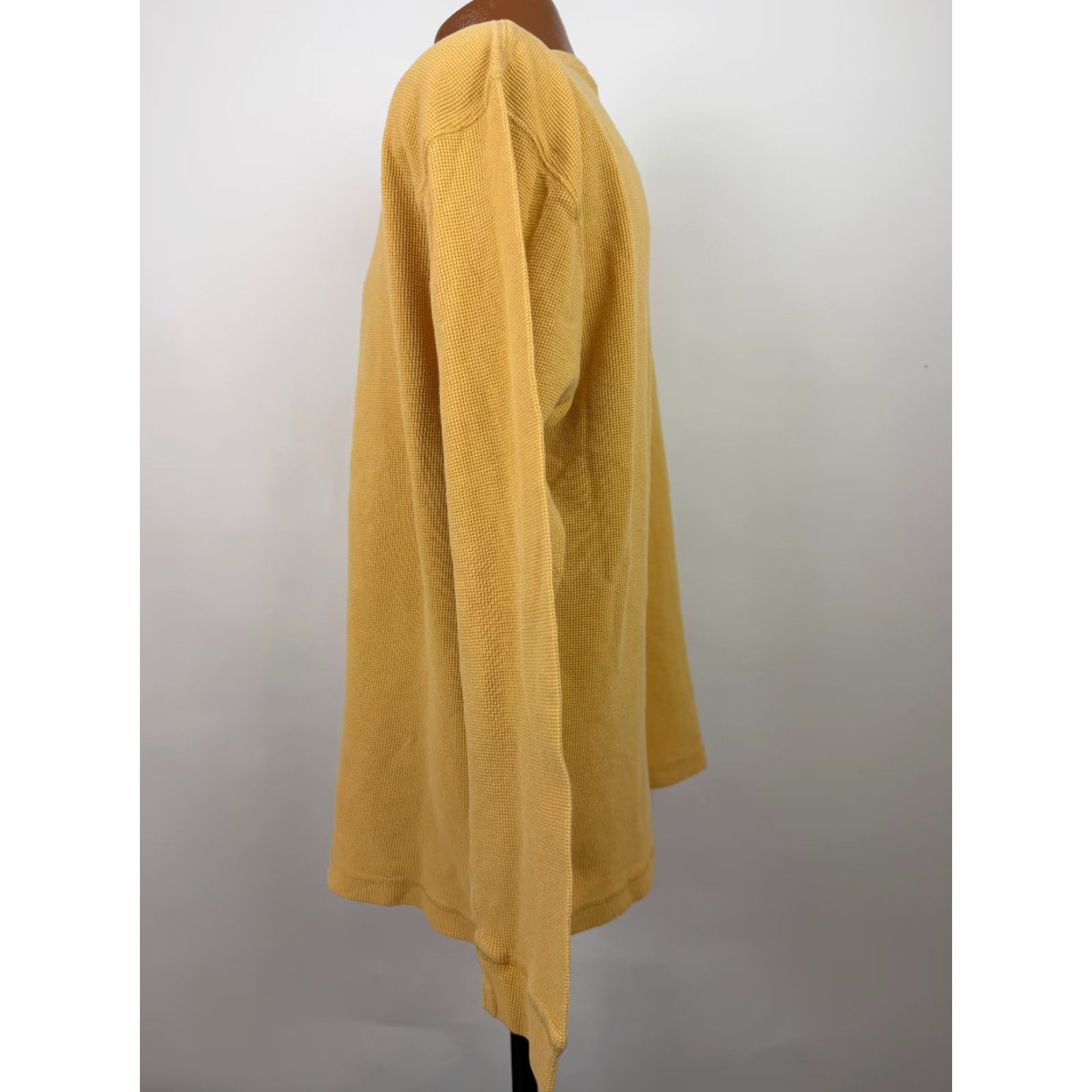 Buttero VINTAGE Structure Waffle-Knit Shirt Men M V-Neck Yellow 90s Grunge Hipster Outdoor Mens Size US M / EU 48-50 / 2 - 7 Thumbnail