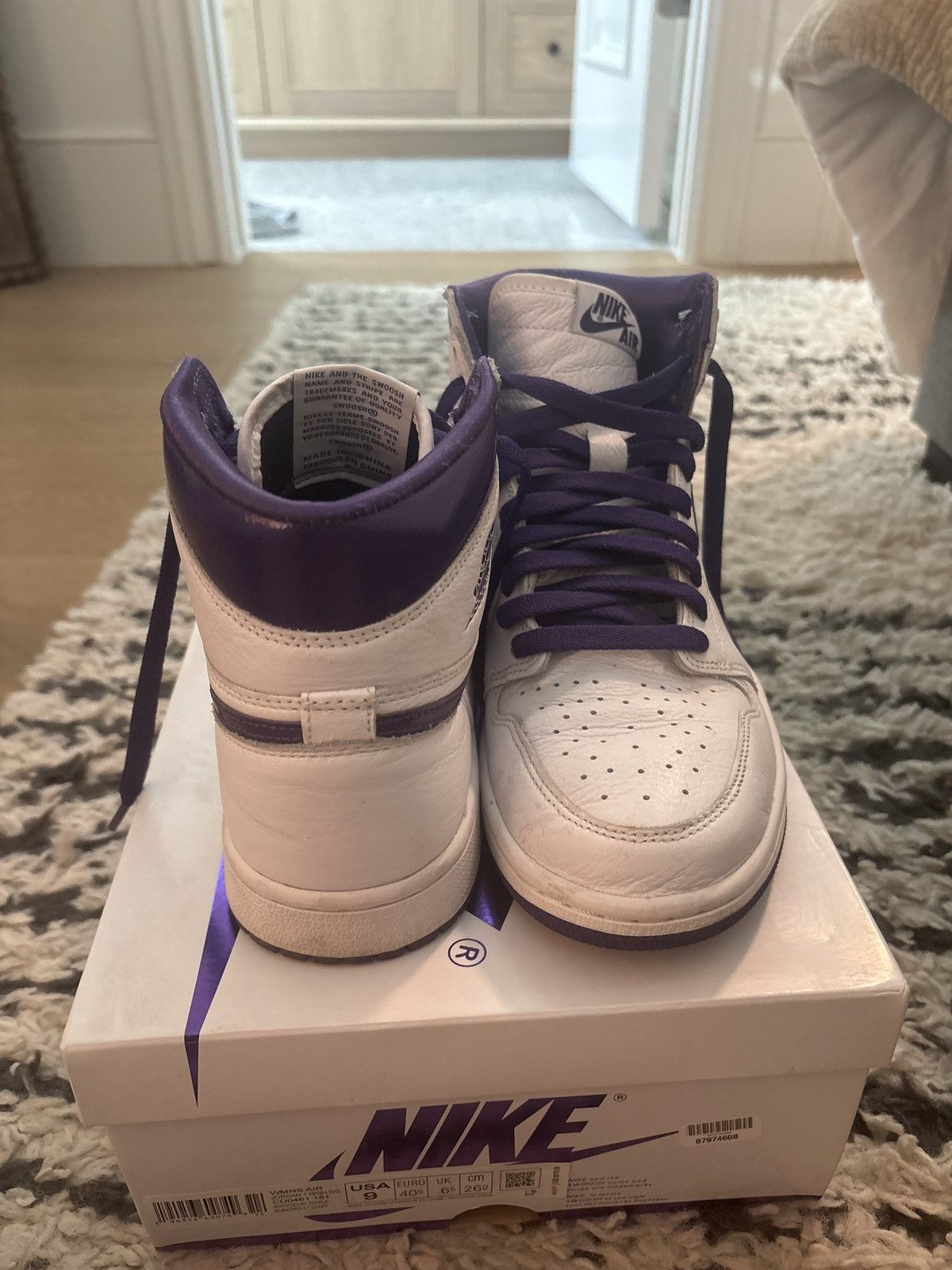 Nike Nike WMNS Air Jordan High OG Size US 9 / IT 39 - 2 Thumbnail