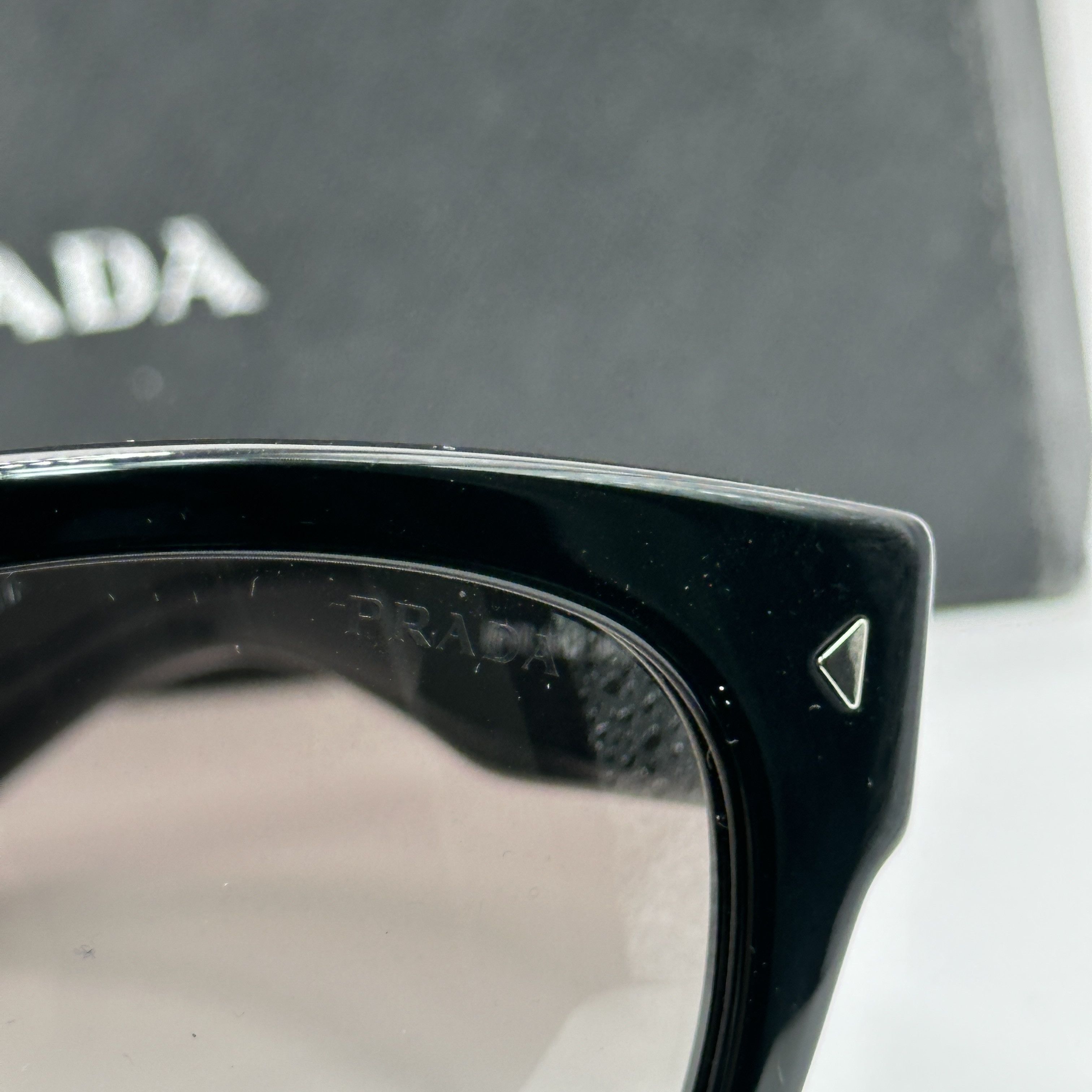 Prada × Vintage Vintage Prada Swing Cat Eye Sunglasses 00s Size ONE SIZE - 12 Thumbnail