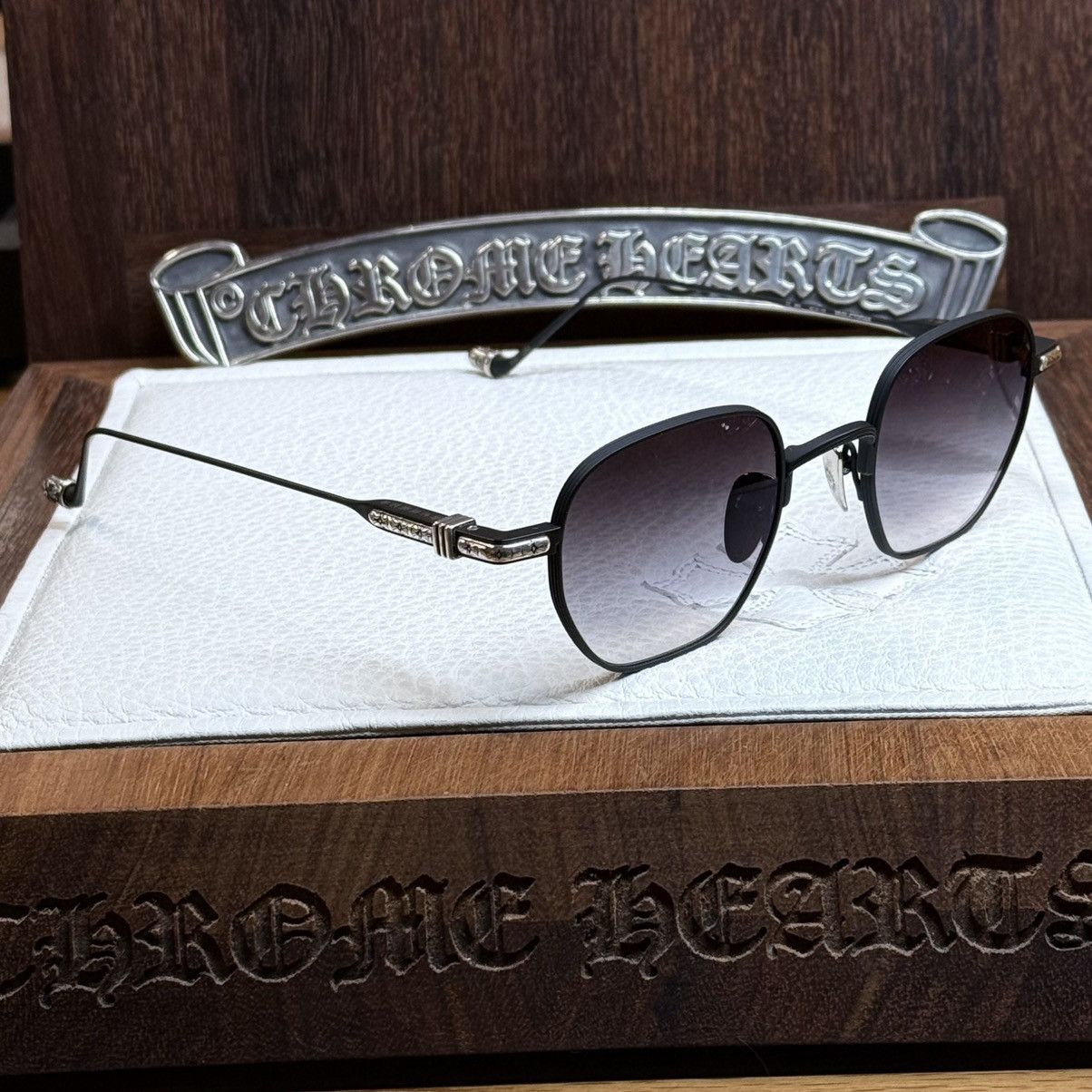 Chrome Hearts Chrome Hearts Vagilictorian 1/1 Sunglasses Size ONE SIZE - 4 Thumbnail