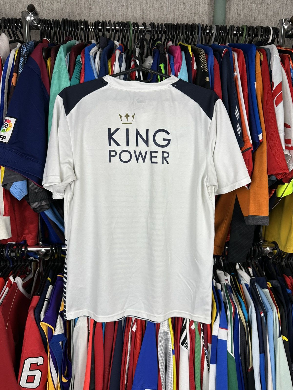 Puma LEICESTER CITY 2016-2017 FOOTBALL SHIRT JERSEY CAMISETA PUMA Size US M / EU 48-50 / 2 - 2 Thumbnail