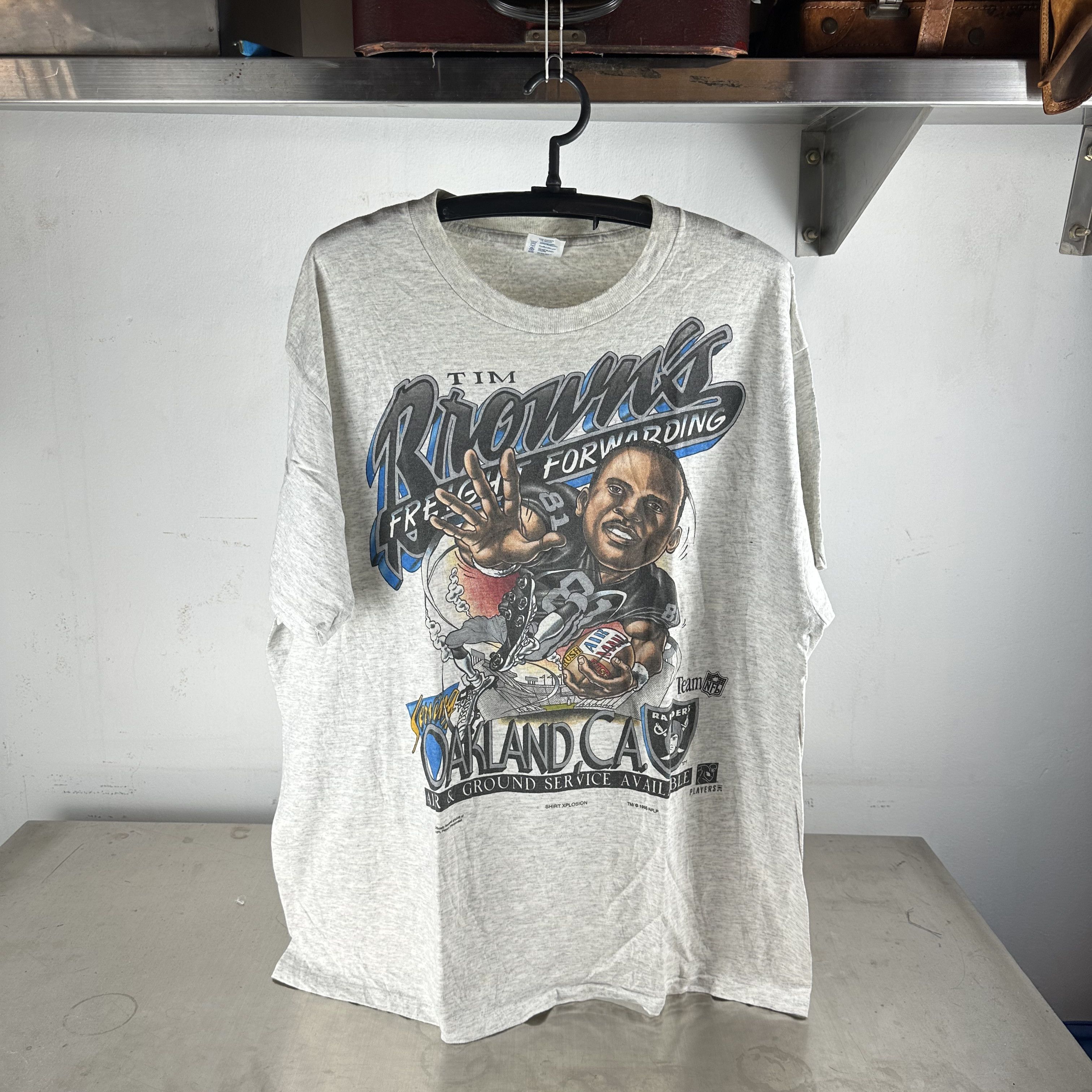 Vintage 1995 Tim Brown Raiders NFL Freight Forwarding Caricature Tee Size US XXL / EU 58 / 5 - 1 Thumbnail