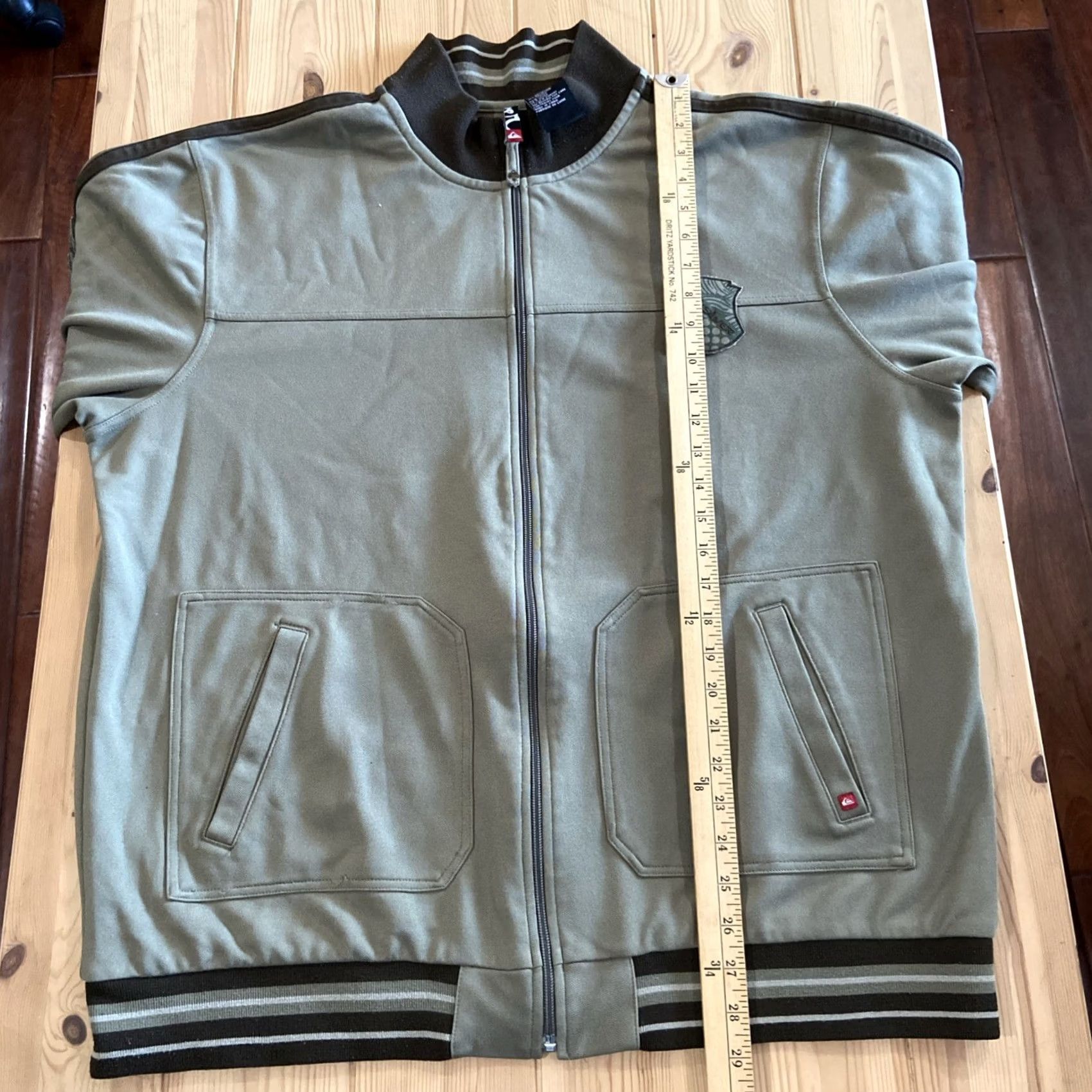Quiksilver VINTAGE Quiksilver Windbreaker Jacket Mens 2XL Olive Green Solid Zipper Pockets Logo Embroidered 90s Retro Outdoor Windproof Full Zip Size US XXL / EU 58 / 5 - 6 Thumbnail