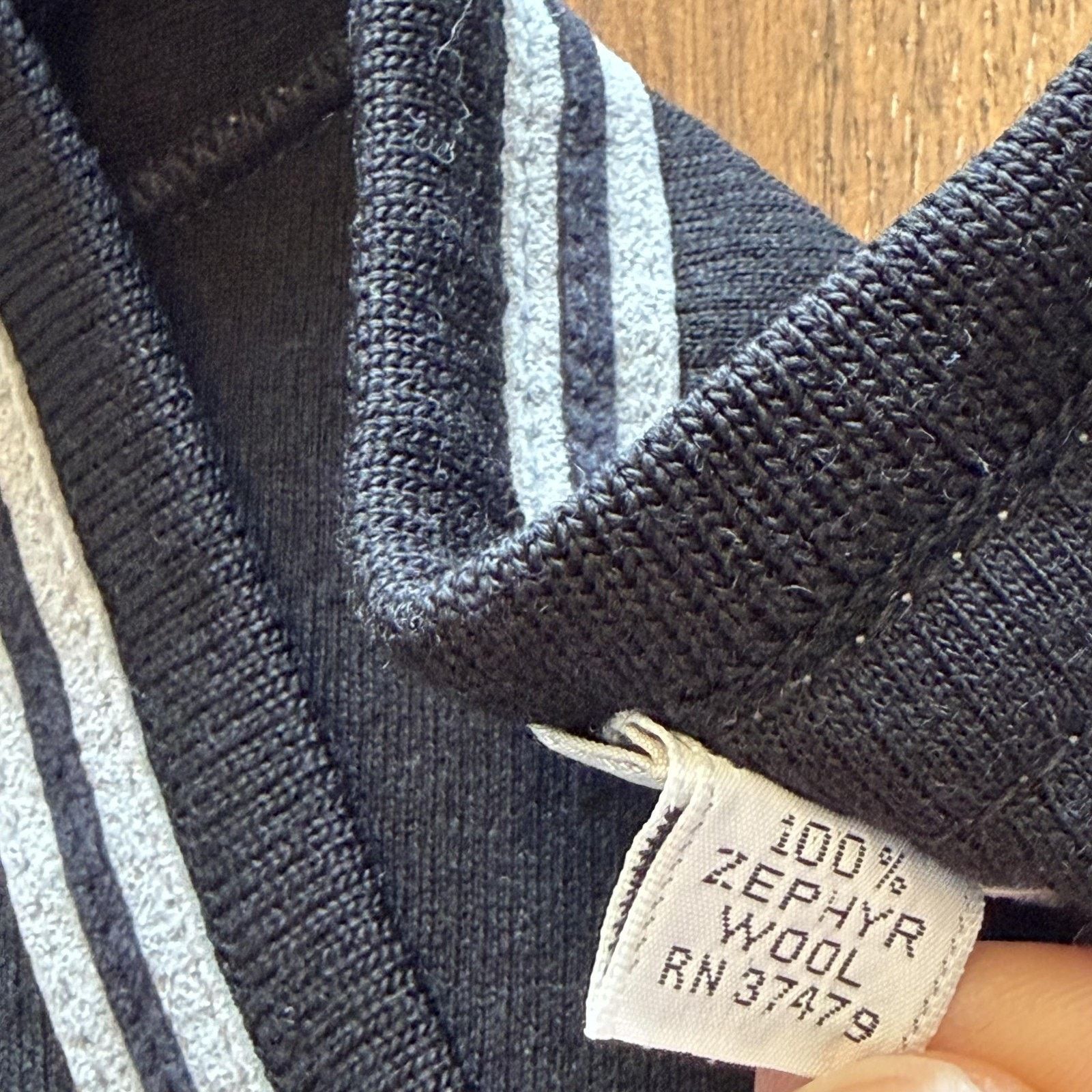 St. Croix St. Croix Knits Sweater Mens 2XL Black V Neck 100% Wool Size US XXL / EU 58 / 5 - 6 Thumbnail