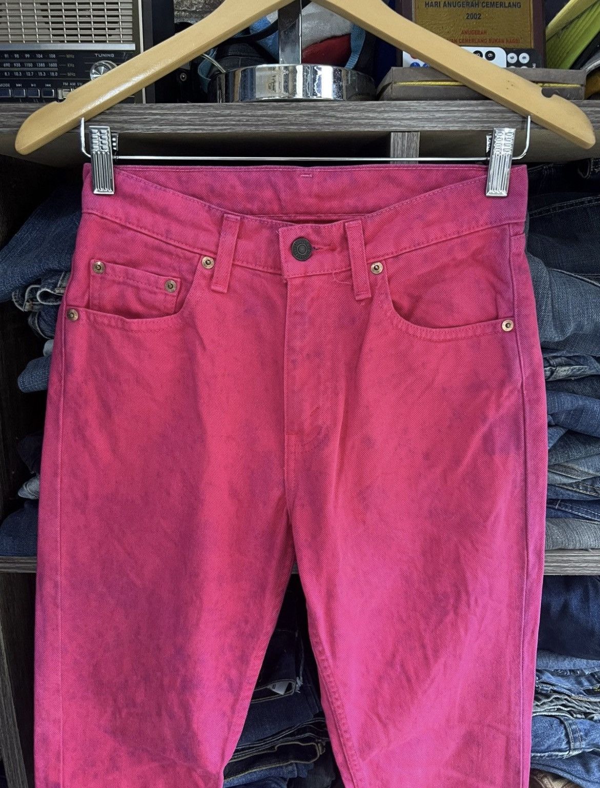 Levi's Vintage Clothing 🔥Rare Vintage Pink Levis Button J41 Denim Size US 27 - 5 Thumbnail