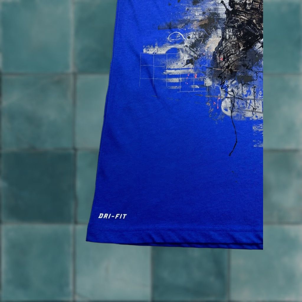 Nike **Nike Blake Griffin Men's Medium Blue T-Shirt** User: **Nike Blake Griffin Men's Medium Blue Short Sleeve T-Shirt** Size US M / EU 48-50 / 2 - 1 Thumbnail