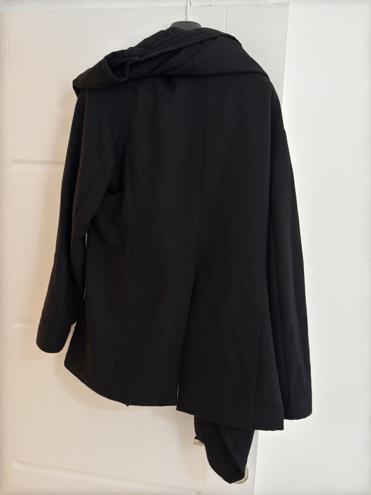 Julius Light coat with leather strap and clasp Size US L / EU 52-54 / 3 - 3 Thumbnail