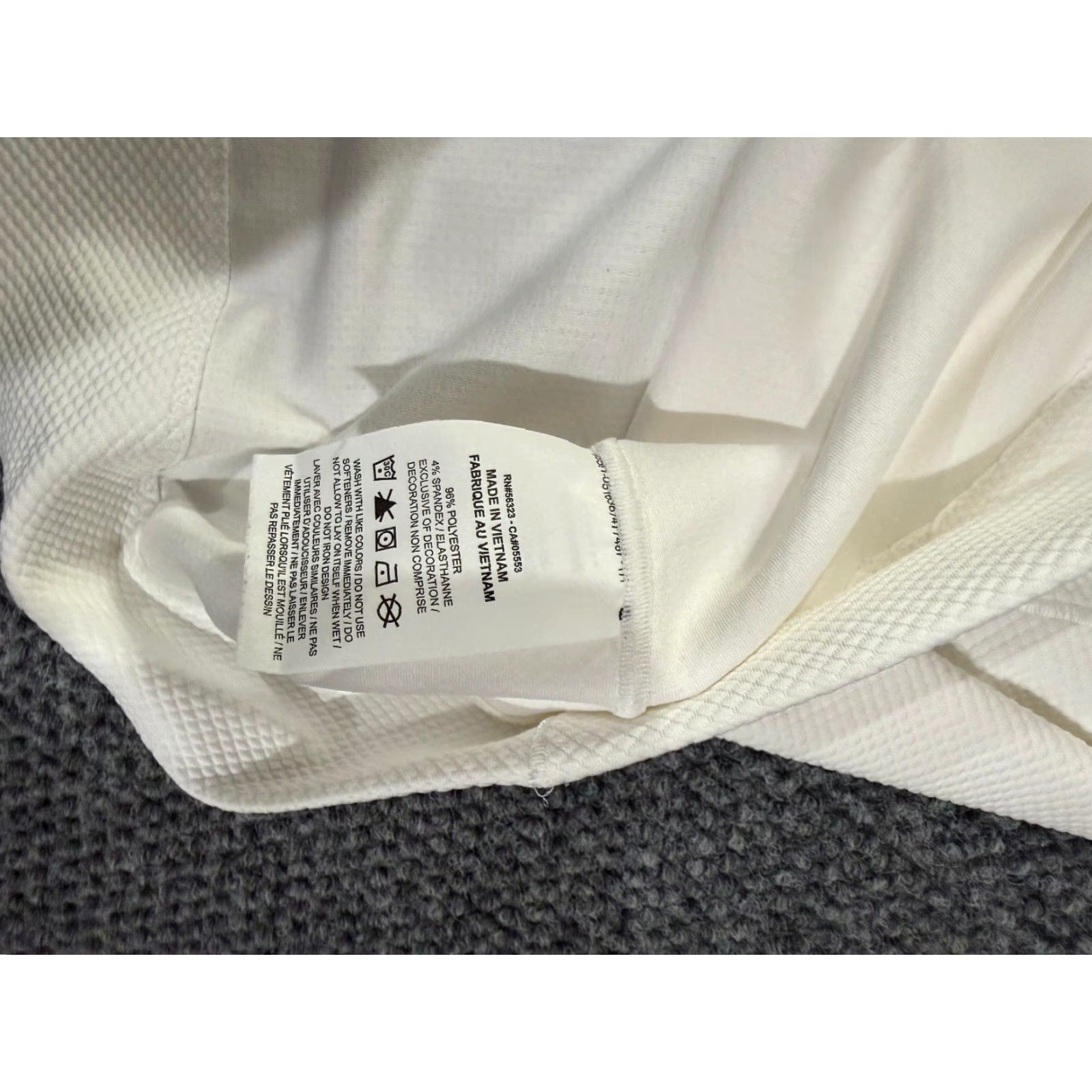 Nike Nike Sweatshirt Womens Large Quarter Zip Pullover White Pullover Lightweight Logo Long Sleeve Regular Machine Washable Nike Sportswear Adults Womens Size L / US 10 / IT 46 - 6 Thumbnail