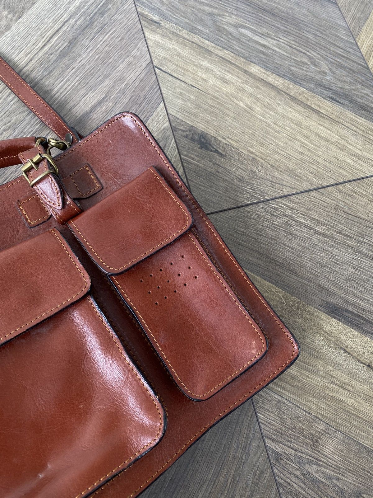 Designer Vintage Guelfi Ghibellini Heavy Brown Genuine Leather Bag Size ONE SIZE - 7 Thumbnail