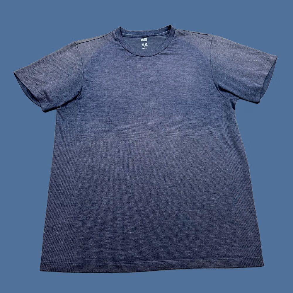 Uniqlo Uniqlo Shirt Size XL Blue Men's Active Wear Lightweight Performance Short Sleeve Size US XL / EU 56 / 4 - 1 Thumbnail