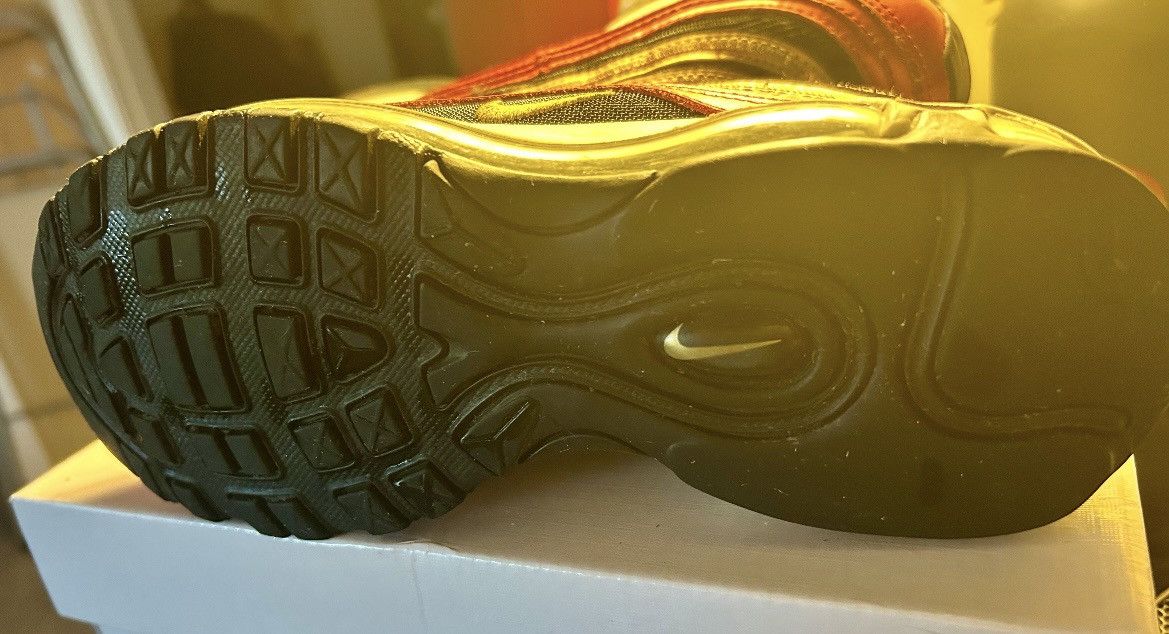Nike Nike air max 97 red and gold sequin women size 6.5 Size US 6.5 / IT 36.5 - 5 Thumbnail