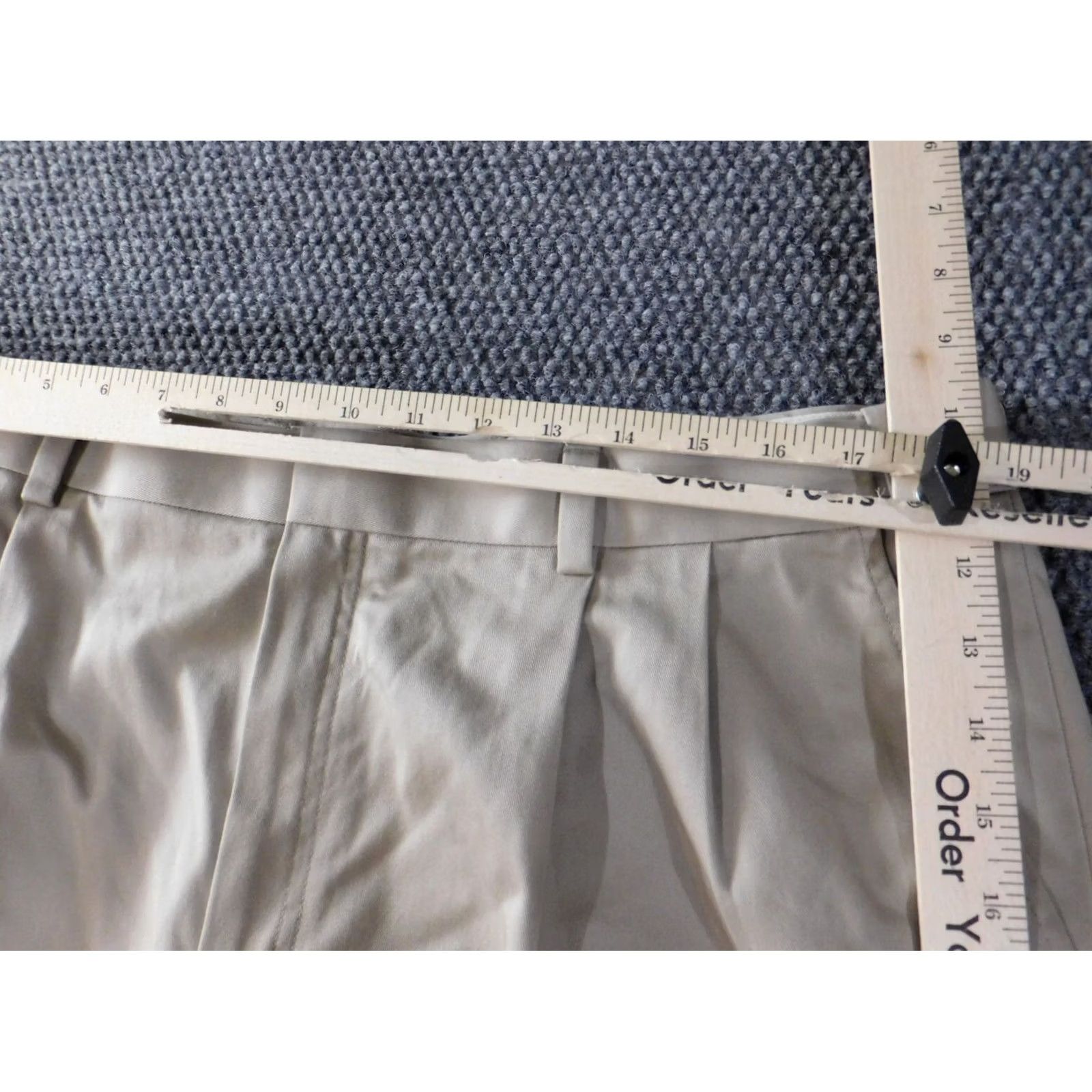 Vintage LL Bean Pants Mens 38x29 Beige Straight Cuffed Natural Fit Pleated Chino Regular Logo 29 Inseam Store Vintage: No Size US 38 / EU 54 - 7 Thumbnail