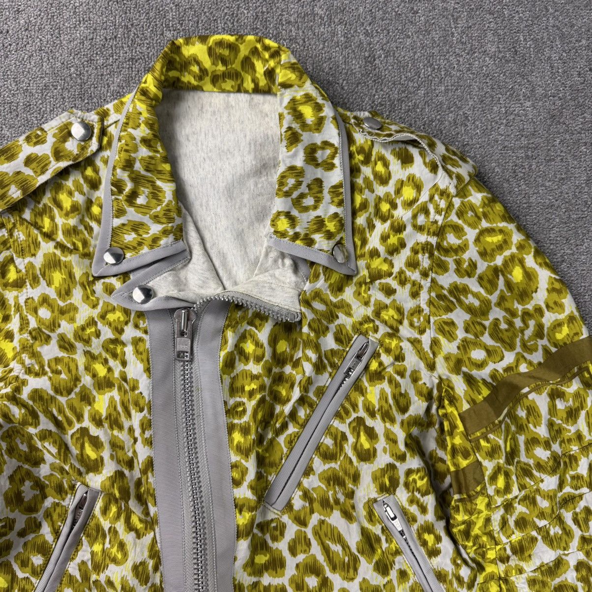 Sacai Sacai - Leopard Printed Asymmetrical Zip Up Belted Jacket Size S / US 4 / IT 40 - 3 Thumbnail