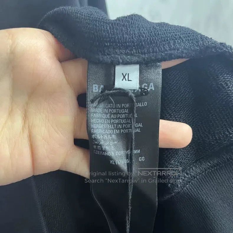 Balenciaga Balenciaga Black embroidery pattern small logo sweater Size US XL / EU 56 / 4 - 4 Thumbnail