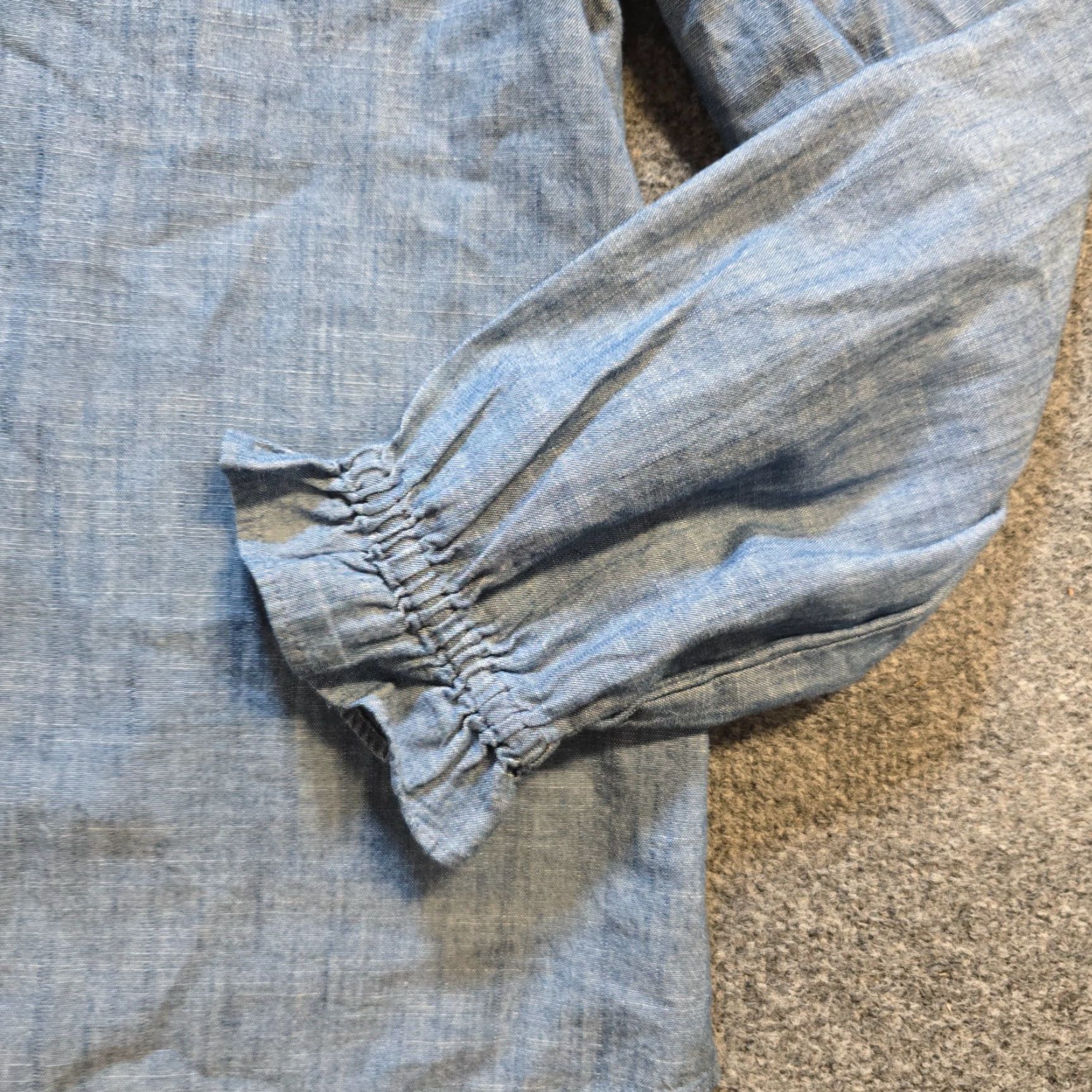 J.Crew J.CREW Top Womens XS Blue Denim Blouse Long Sleeve Ruffle V-Neck Casual Shirt Size XS / US 0-2 / IT 36-38 - 4 Thumbnail