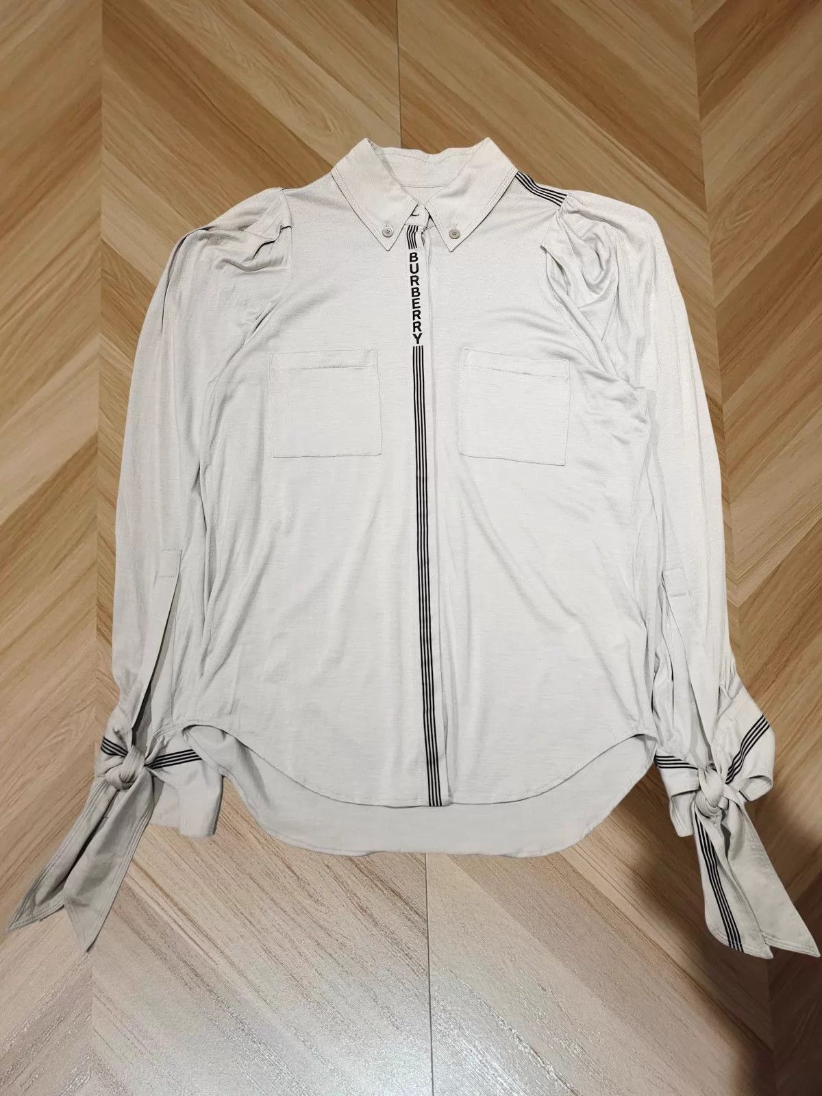 Burberry Burberry Wool Silk Blend Shirt Jacket UK6 Size S / US 4 / IT 40 - 1 Thumbnail