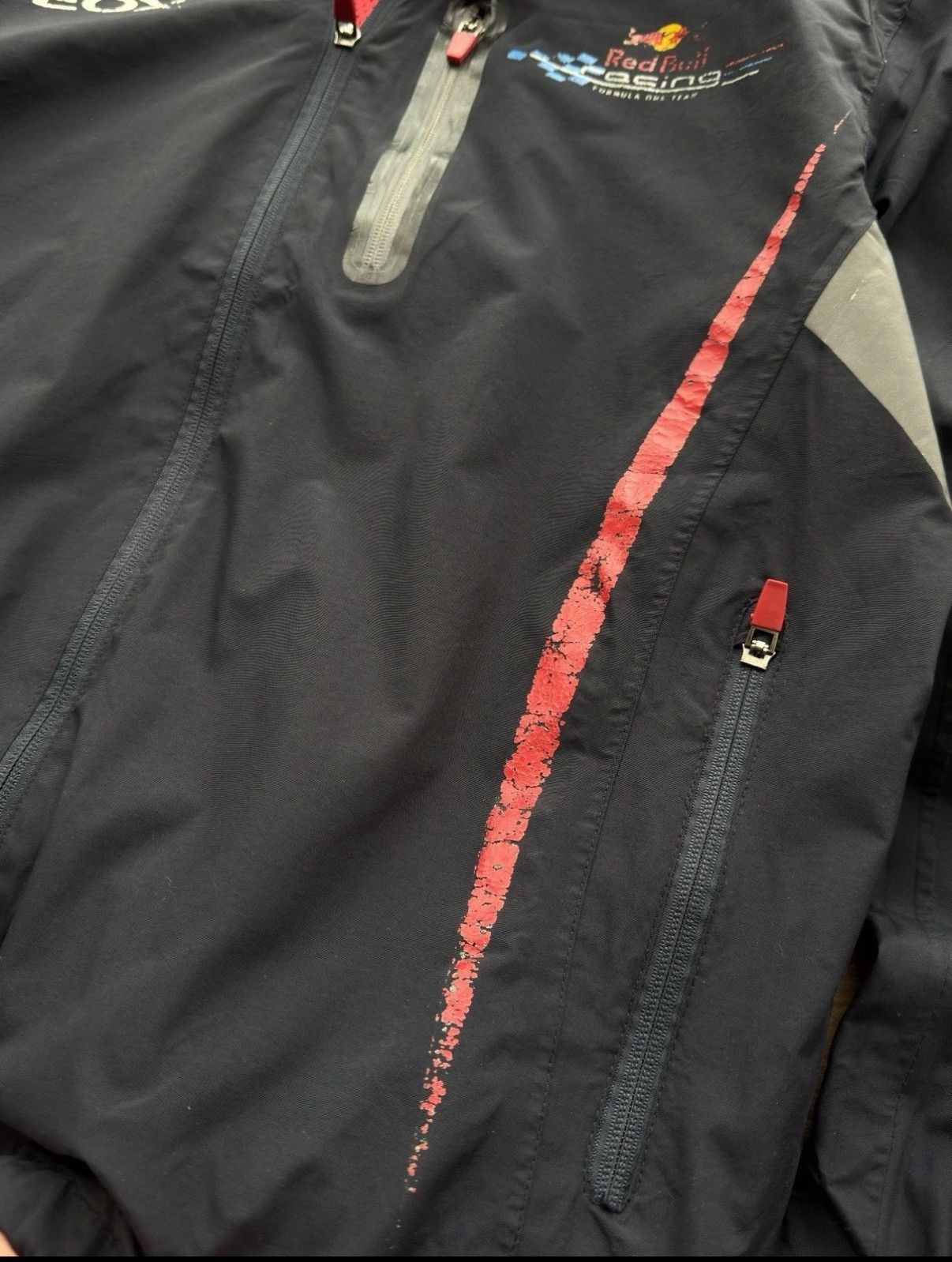 Red Bull Red Bull Infiniti Racing Windbreaker Distressed Jacket SizeS Size US S / EU 44-46 / 1 - 6 Thumbnail
