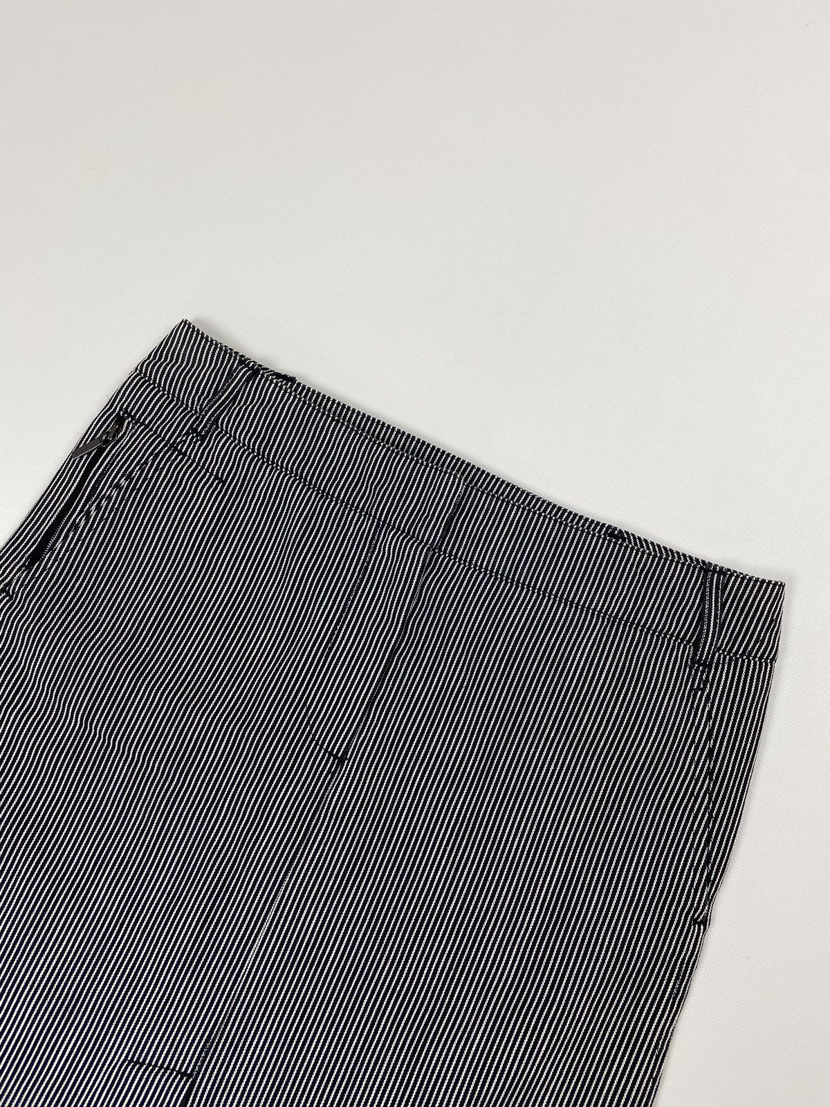 Jil Sander Jil Sander ladies striped denim pencil skirt size 27 Size 27" / US 4 / IT 40 - 4 Thumbnail