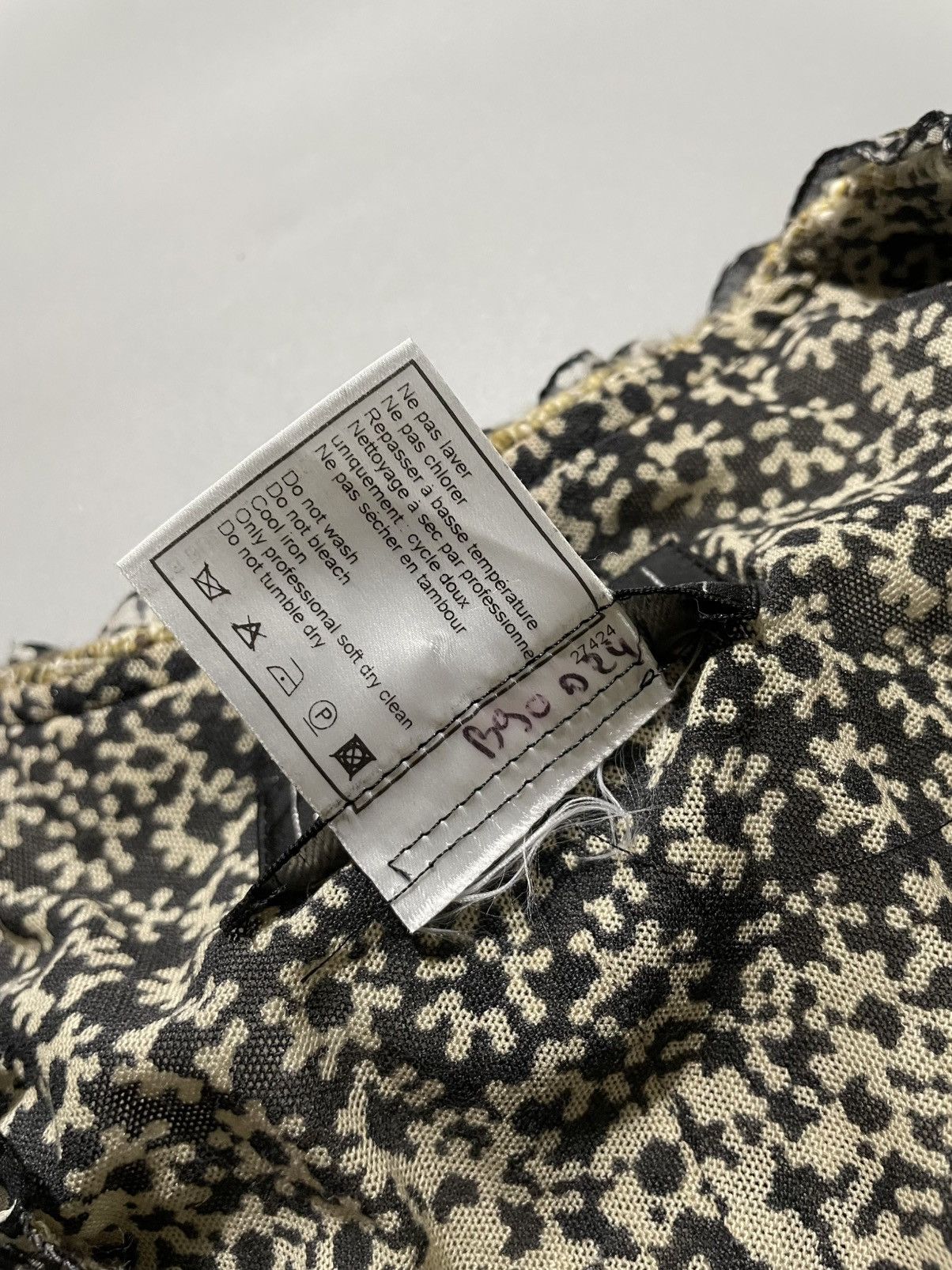 Chanel Chanel 2003 Collarless Tweed Jacket Size S / US 4 / IT 40 - 7 Thumbnail