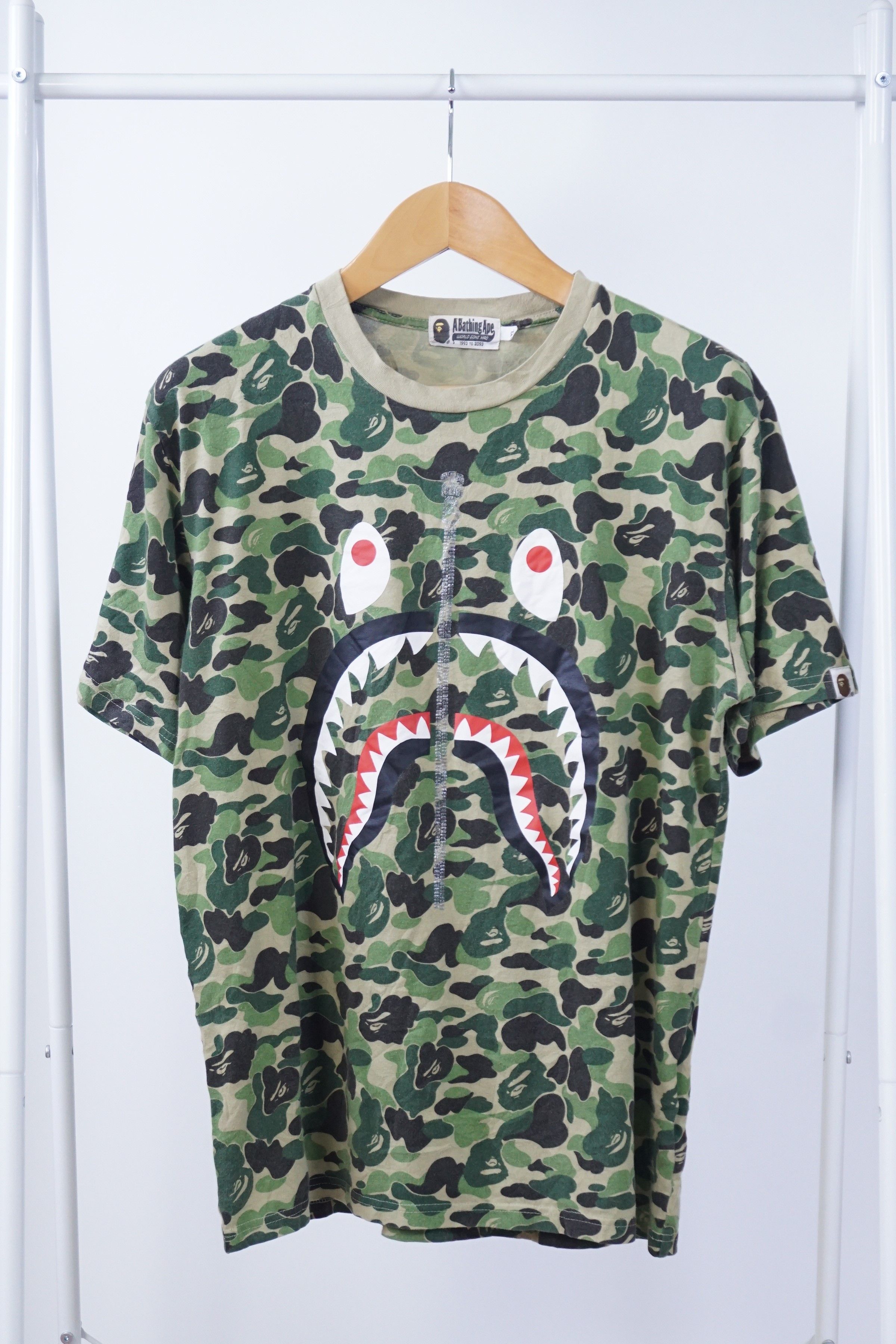 Bape Bape ABC Camo Shark Tee Size US XL / EU 56 / 4 - 1 Thumbnail
