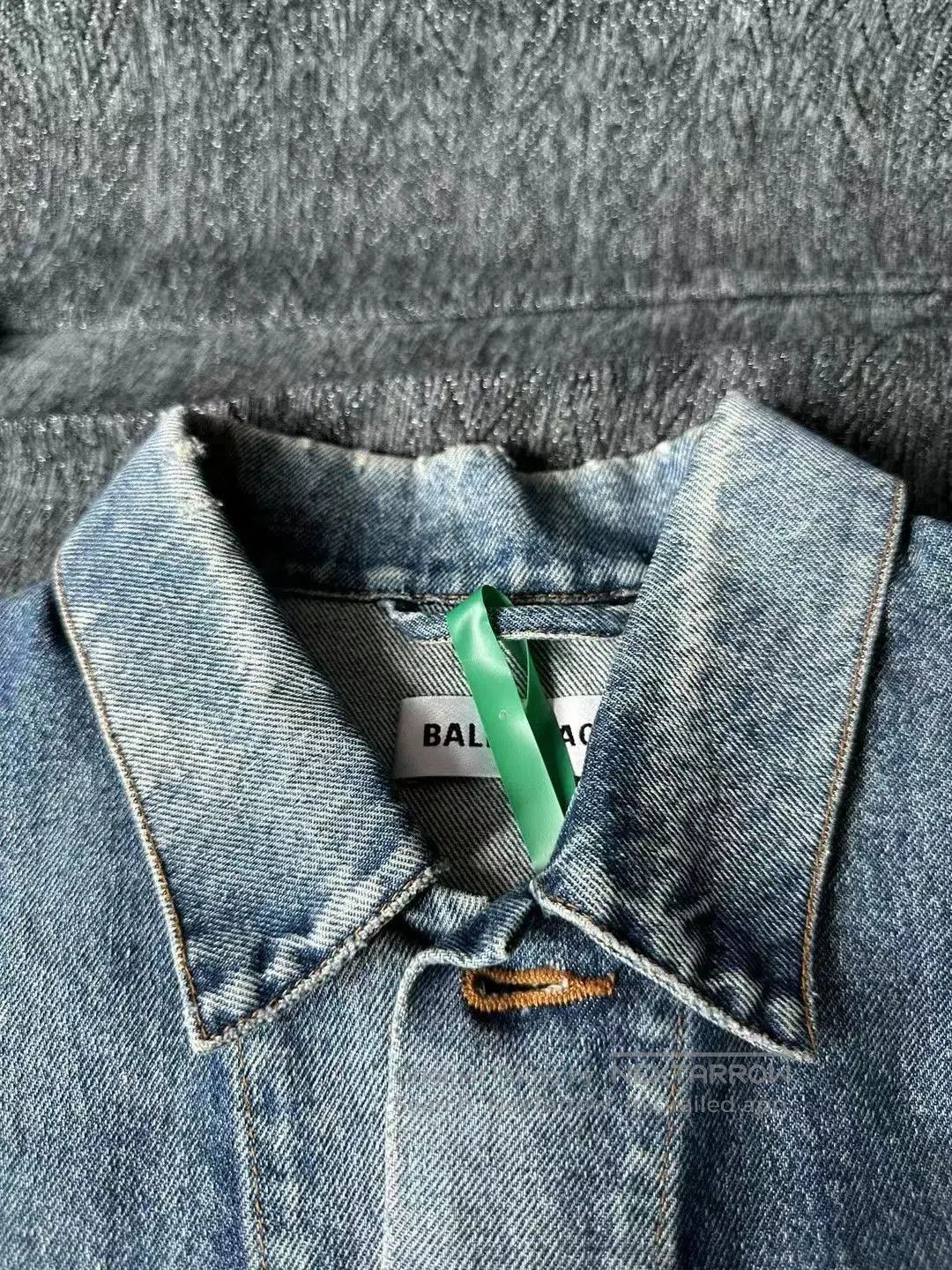 Balenciaga Balenciaga Denim Jacket with Embroidery. Size US XS / EU 42 / 0 - 3 Thumbnail
