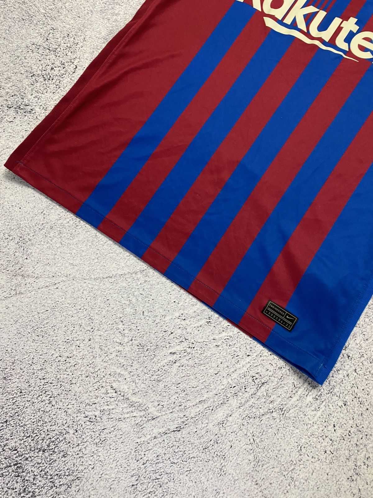 Nike Barcelona Nike 2021/2022 Home Soccer Jersey Football Shirt Size US M / EU 48-50 / 2 - 5 Thumbnail
