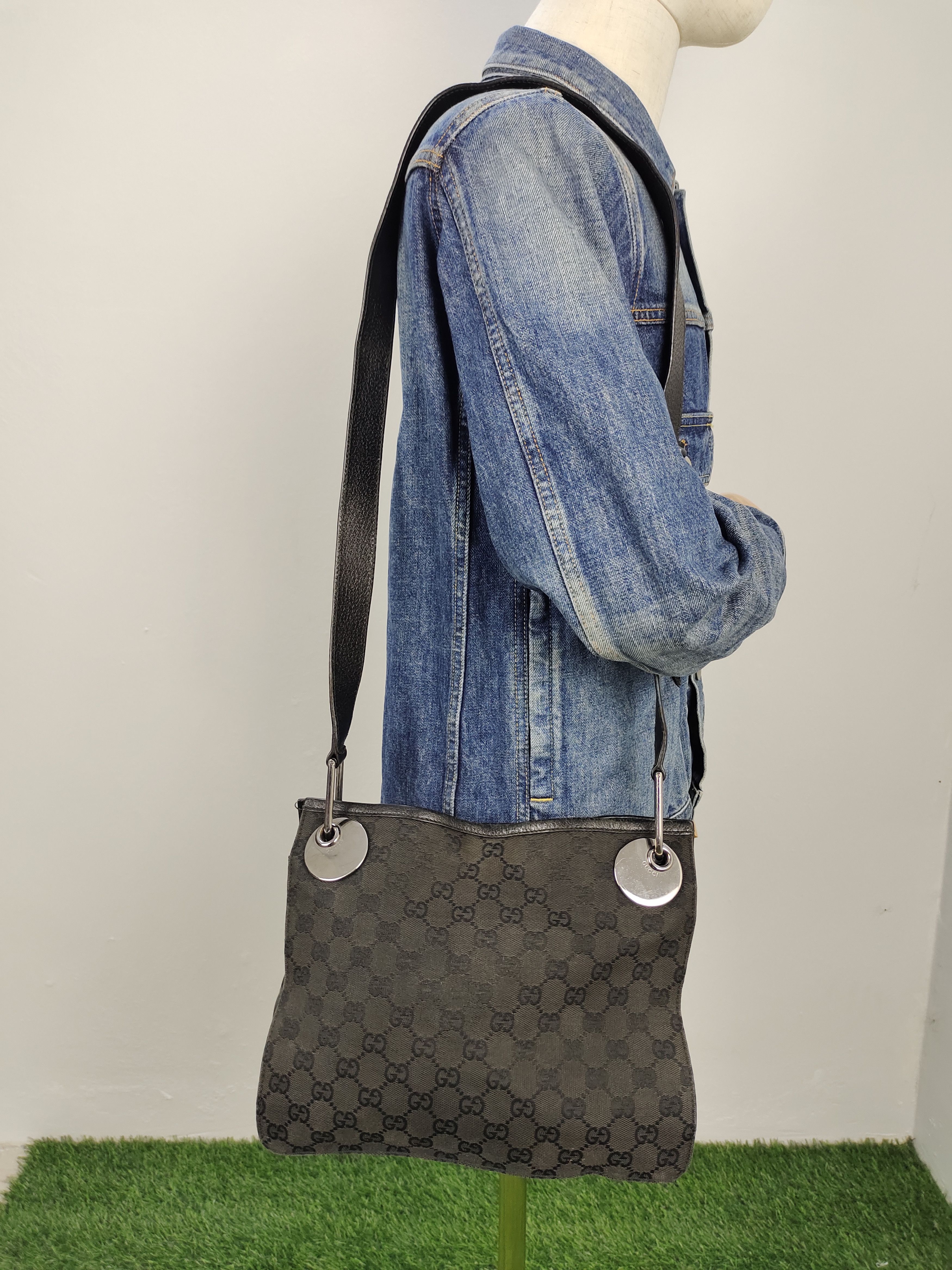 Gucci Authentic Gucci GG Crossbody Sling Bag Size ONE SIZE - 1 Thumbnail