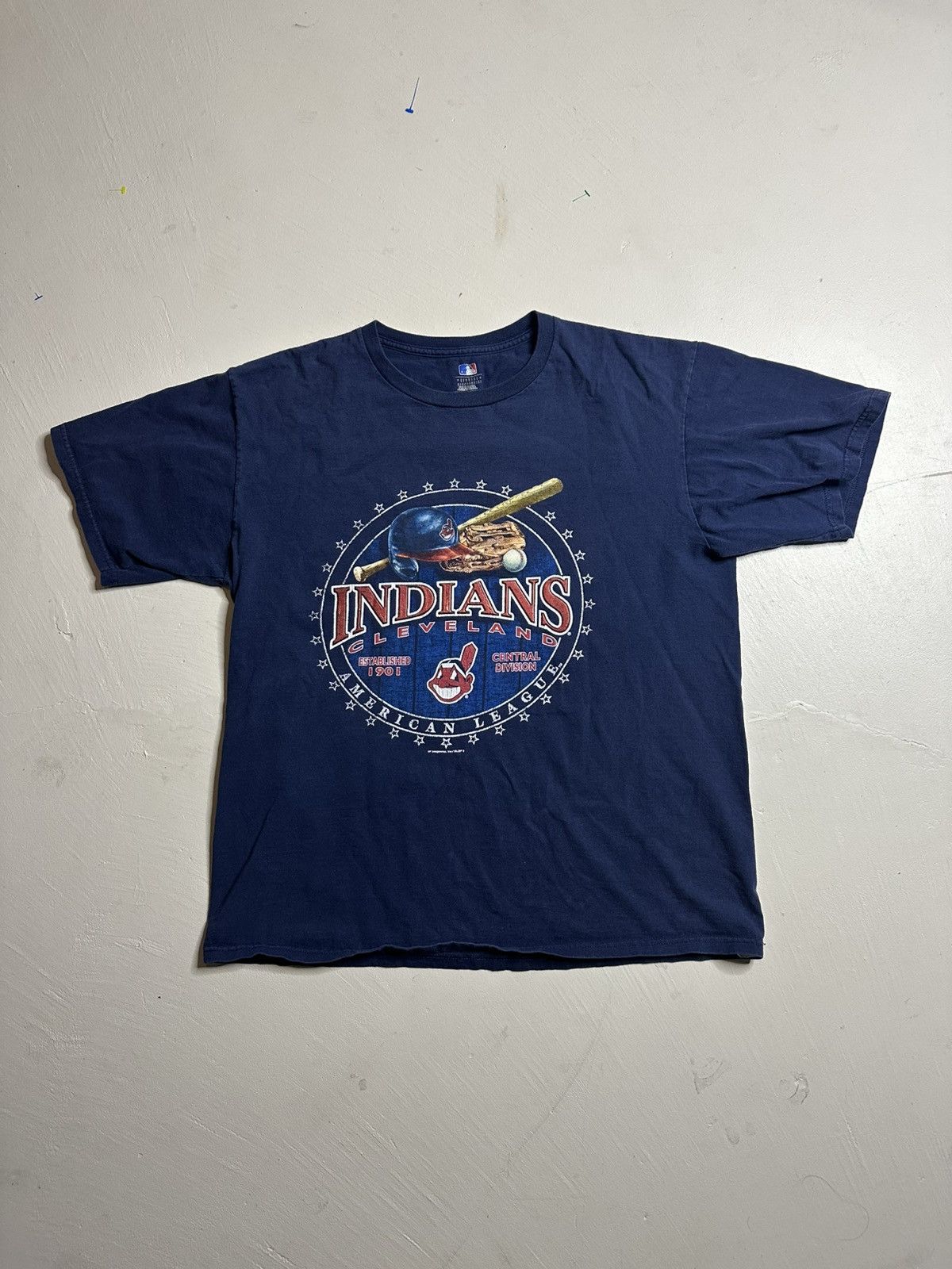 Vintage Vintage Cleveland Indians MLB Baseball T Shirt Size US L / EU 52-54 / 3 - 3 Thumbnail