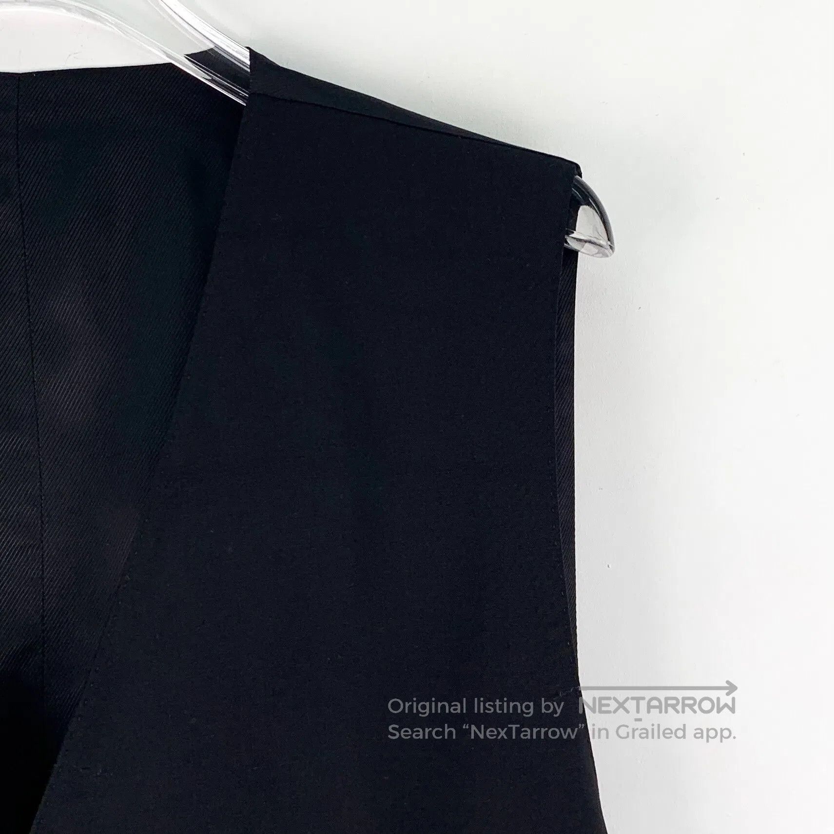 Dolce & Gabbana Dolce Gabbana Black Wool V-neck Single-breasted Sleeveless Size US S / EU 44-46 / 1 - 3 Thumbnail