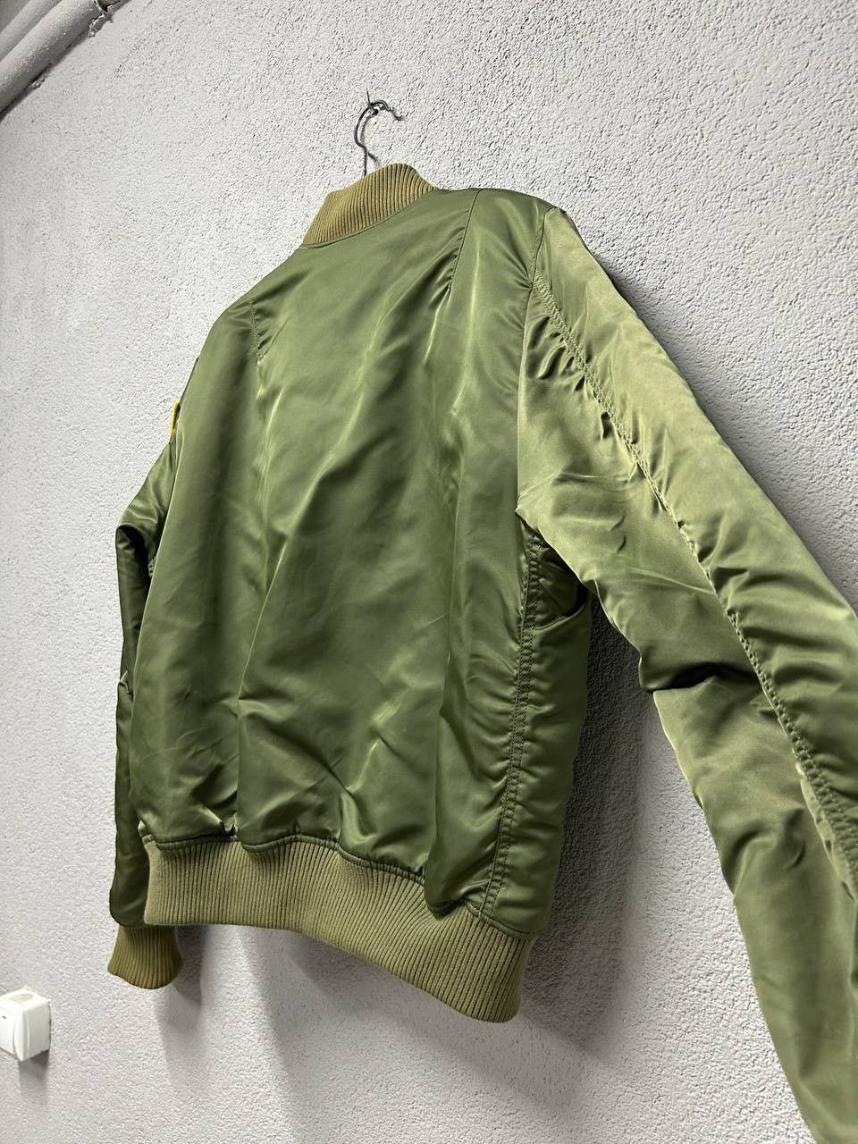 Alpha Industries Alpha Industries NASA mens bomber jacket size M Size US M / EU 48-50 / 2 - 22 Thumbnail