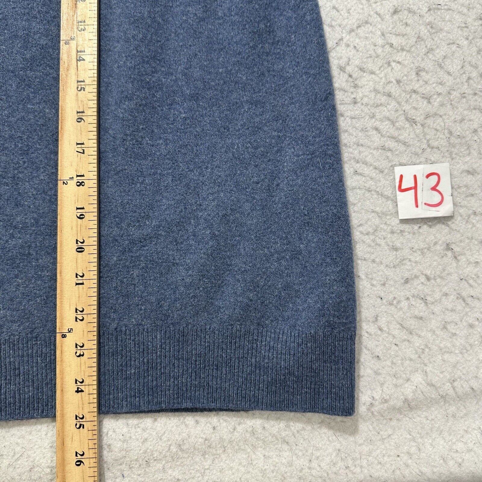 Lands' End Vintage Lands' End XL Lambwool V Neck Navy Blue Knit Sweater Size US XL / EU 56 / 4 - 9 Thumbnail
