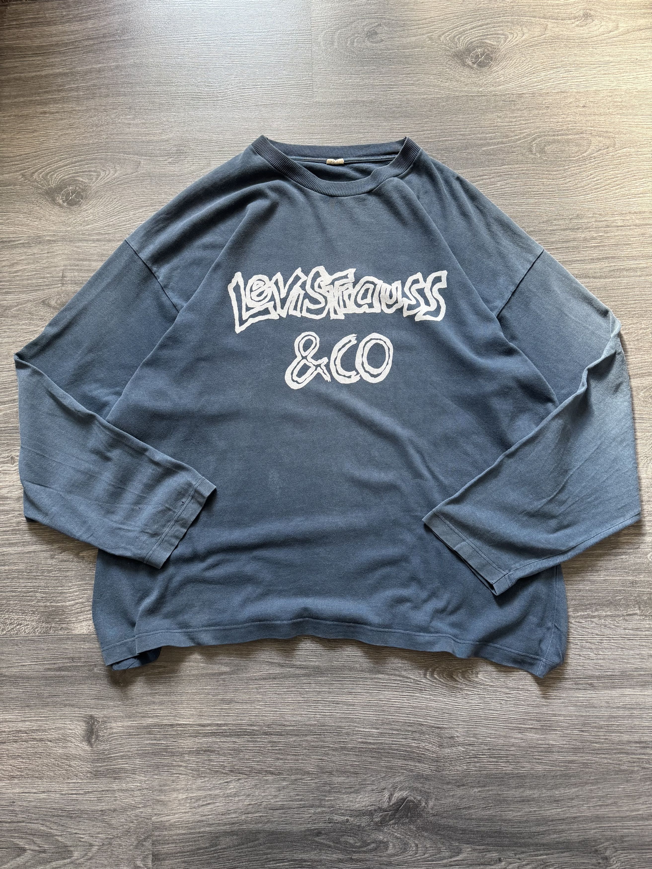 Levi's × Levi's Vintage Clothing × Vintage Levis 90s Trashed Sun Faded Sweatshirt Long Sleeve Size US XL / EU 56 / 4 - 3 Thumbnail