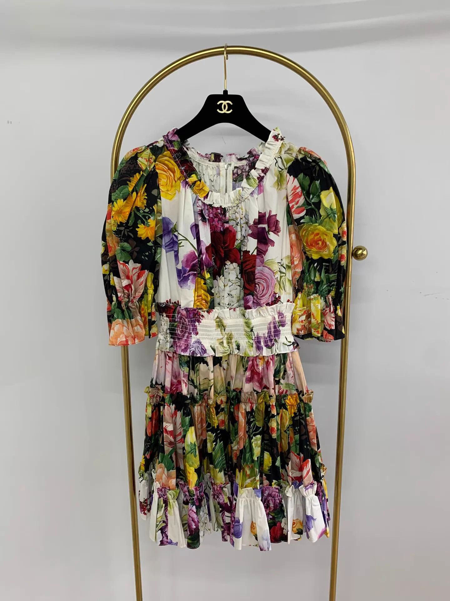 Dolce & Gabbana DG Colorful Floral Dress Size 42 New Size M / US 6-8 / IT 42-44 - 1 Thumbnail