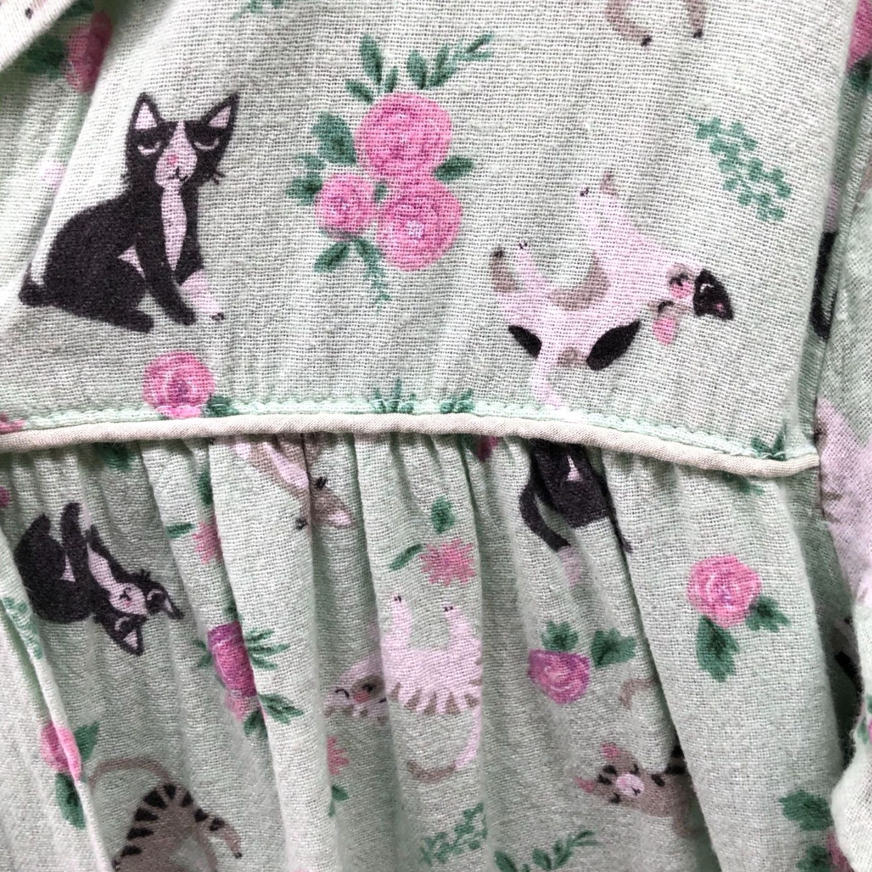 Vintage Cozee Corner Nightgown Flannel Womens L Green Cat Print Floral Nightgown Cat Lady Nightgown Size ONE SIZE - 6 Thumbnail