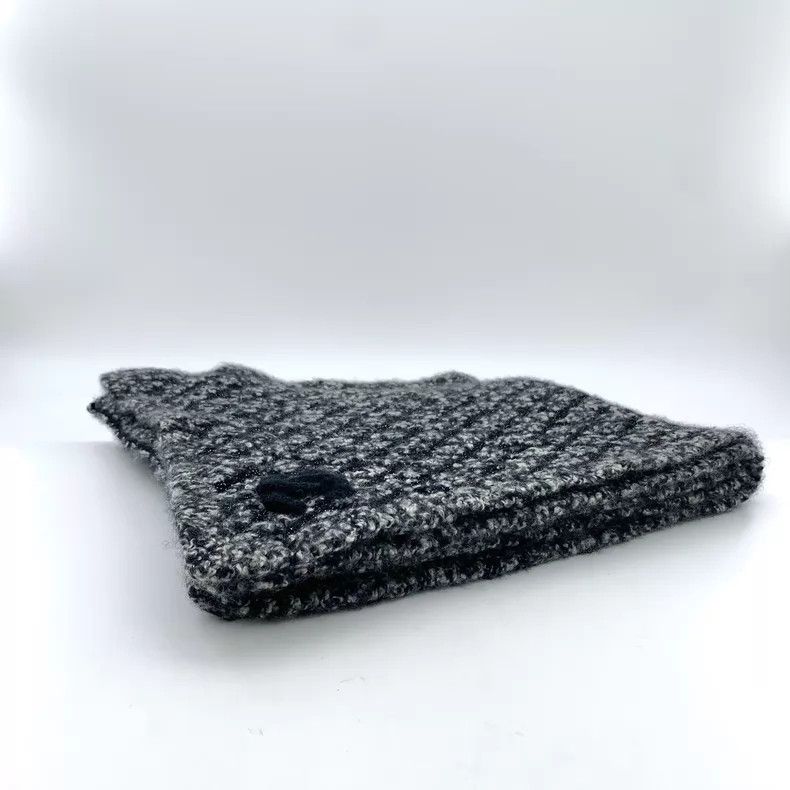 Chanel Chanel Gray diamond double C embroidered cashmere knitted Size ONE SIZE - 2 Thumbnail