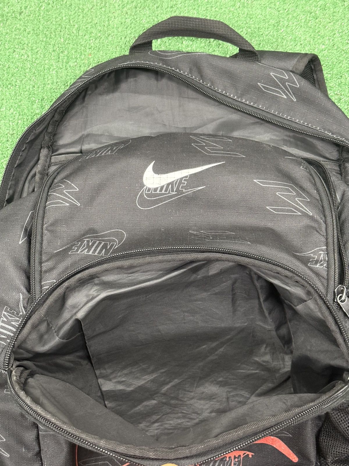 Nike Nike 3 Graffiti Logo Backpack Size ONE SIZE - 4 Thumbnail