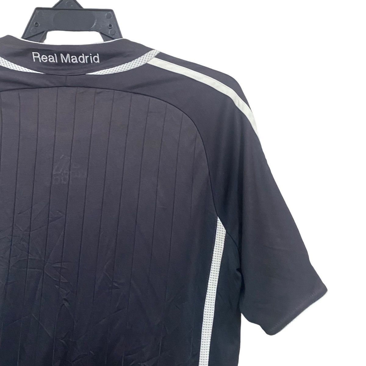 Adidas Vintage Real Madrid Away Jersey 2006 Size US S / EU 44-46 / 1 - 10 Thumbnail