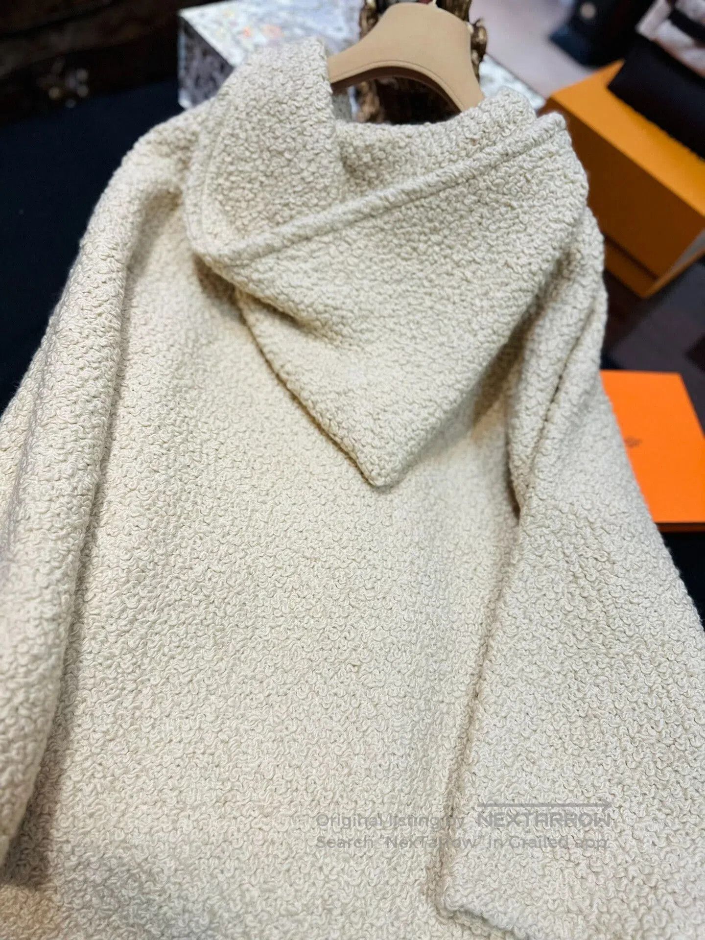 Celine Celine Horn Button Teddy Coat. Size XS / US 0-2 / IT 36-38 - 7 Thumbnail