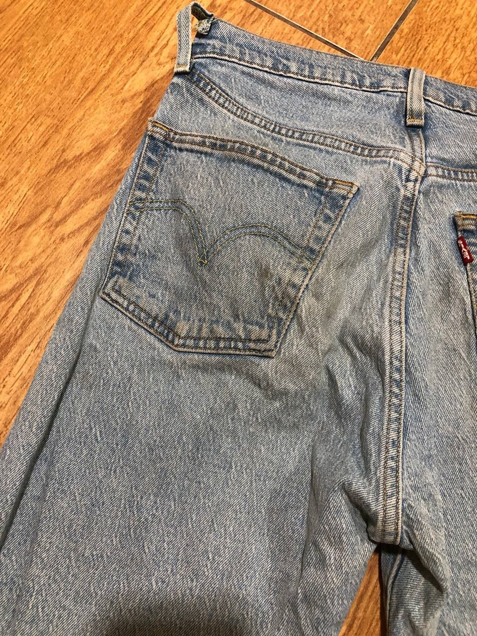 Levi's Vintage Levi's Jeans Sun Faded Light Wash Denim Size US 26 / EU 42 - 8 Thumbnail