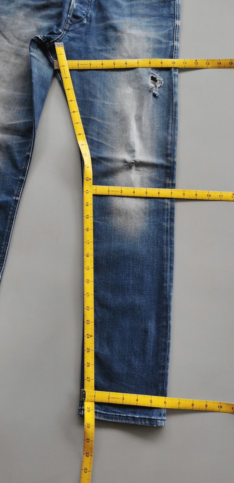 Diesel Vintage Diesel Tepphar Slim Carrot Denim Jeans Size US 33 - 12 Thumbnail