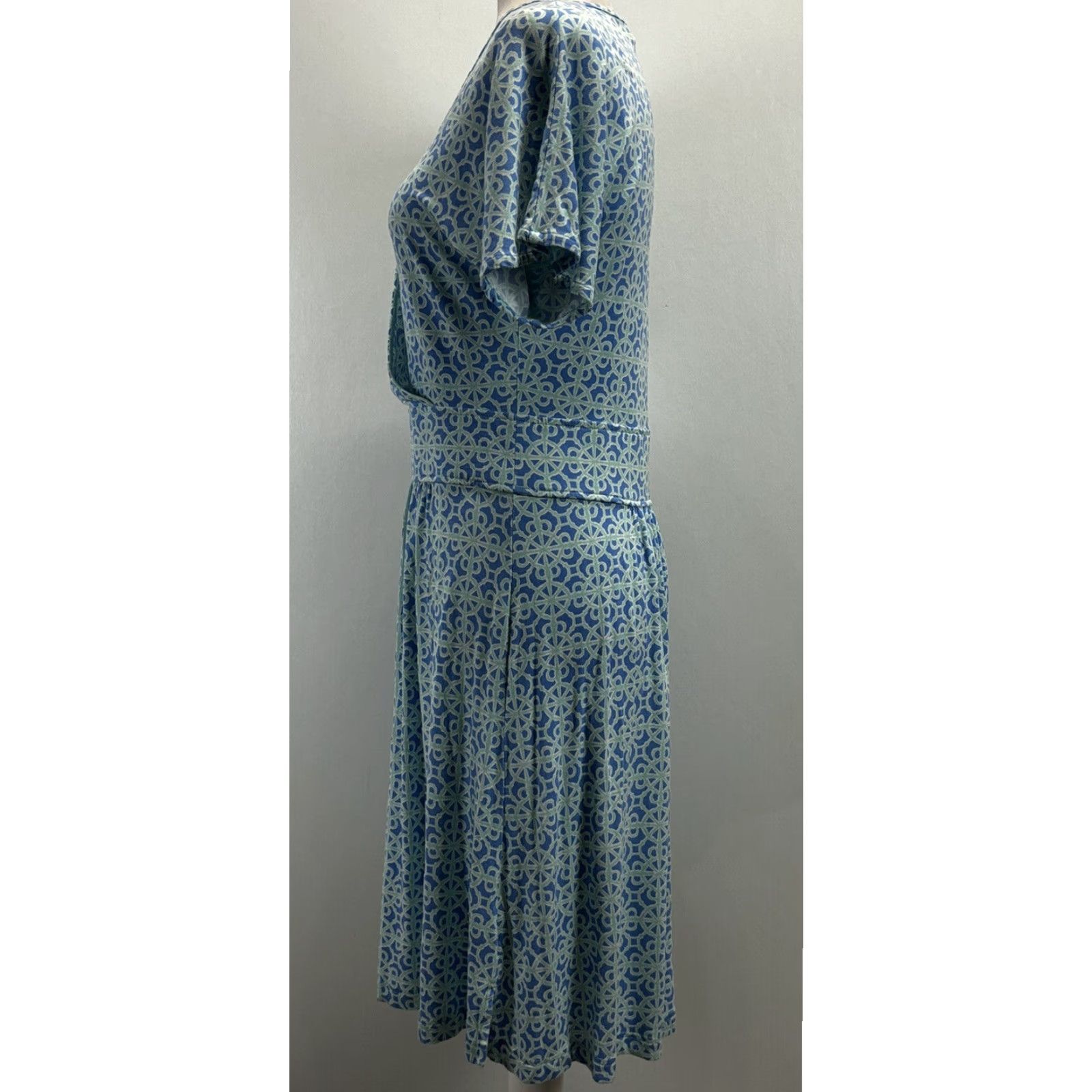 Vineyard Vines Vineyard Vines Dress Womens Medium GUC Knee Length Jersey Short Sleeve Faux Wrap Size M / US 6-8 / IT 42-44 - 2 Thumbnail