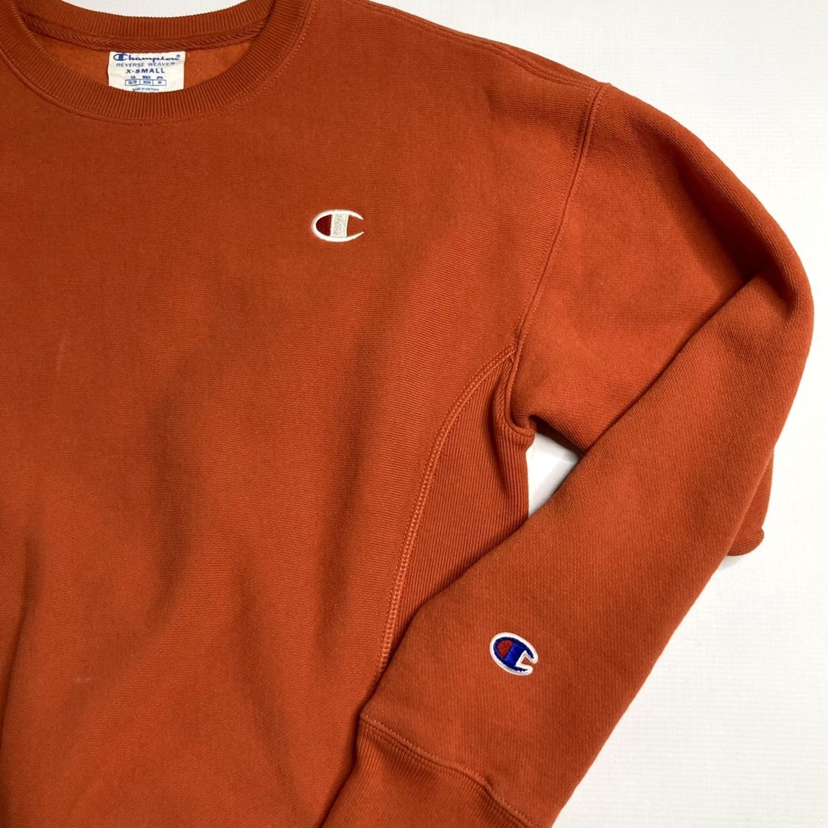 Champion VINTAGE Champion Reverse Weave Orange Sweatshirt Crew Neck Womens XS EUC Shirt Sweatshirt Women EUC Gators Logo Long Sleeve 84% cotton 16% polyester Size XS / US 0-2 / IT 36-38 - 4 Thumbnail