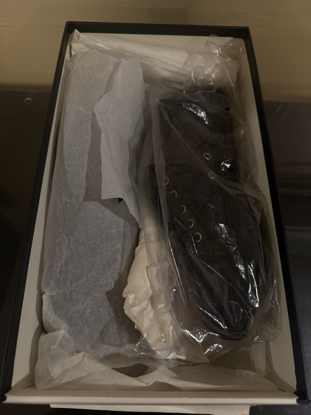 Gucci Gucci GG Canvas and Leather Low Top Sneaker Size US 8 / EU 41 - 10 Thumbnail