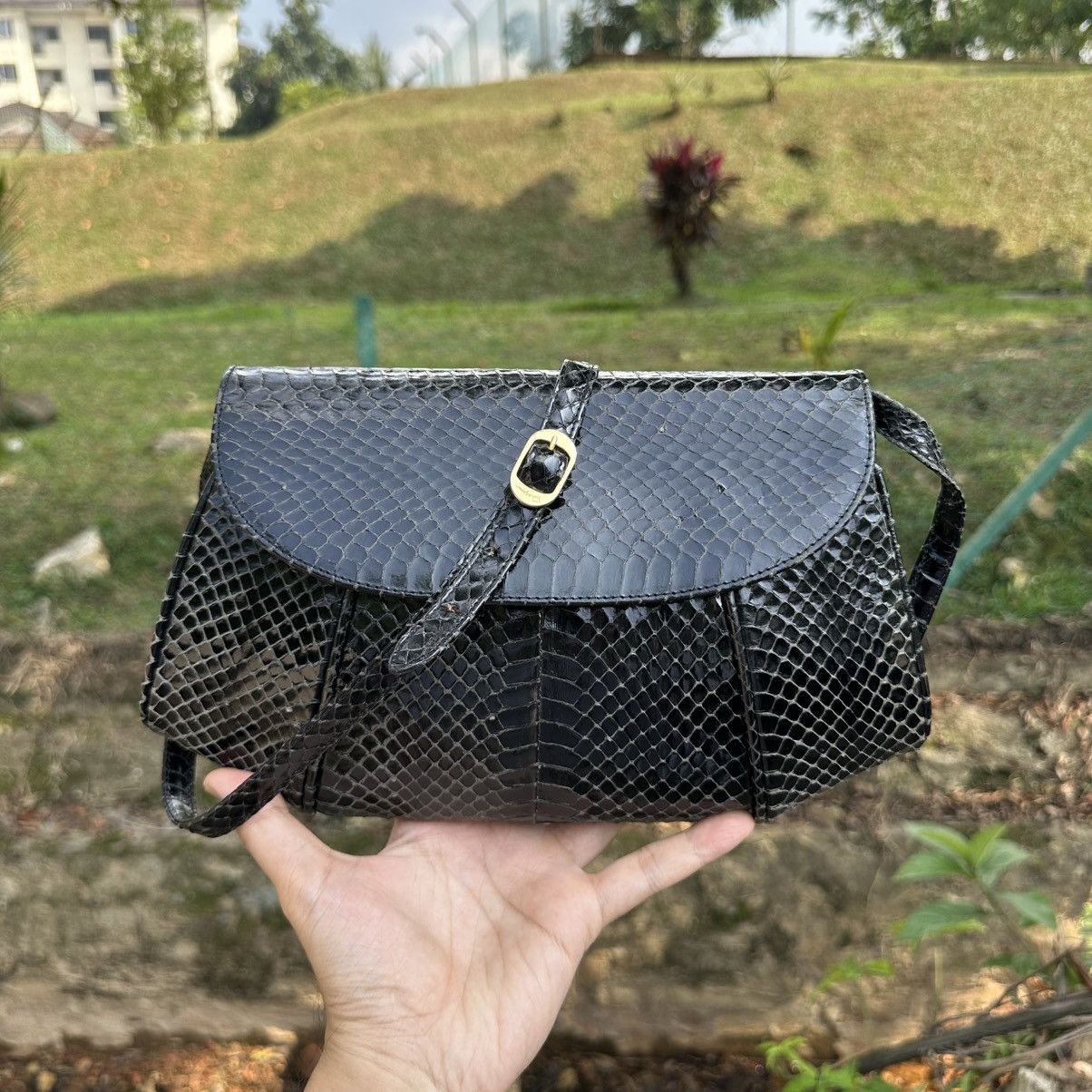 Salvatore Ferragamo Salvatore Ferragamo Vintage Snakeskin Shoulder Bag Size ONE SIZE - 1 Thumbnail