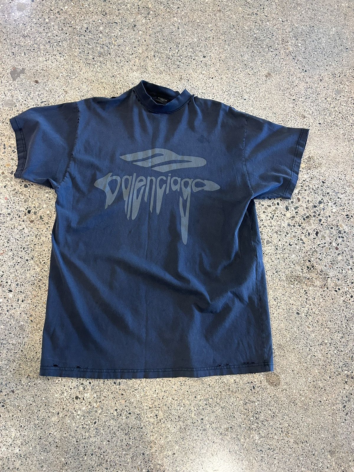 Gray balenciaga wavy logo
